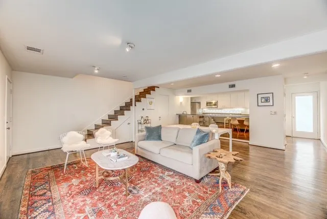 Condominium For Sale in Dallas County , 4122 Travis Street 2, Dallas, Texas 75204, 2 Bedrooms, 3 Bathrooms, Garage spaces, 1,293 Sqft, built in 1997, Preowned, Price $425,000, mls#21134727, Real Estate Agent in Dallas, Homes For Sale in Dallas county, Homes For Sale in Dallas, Realtor in Dallas Texas, Real Estate Brokerage Independent Realty Texas, Luminita Cordes Realtor