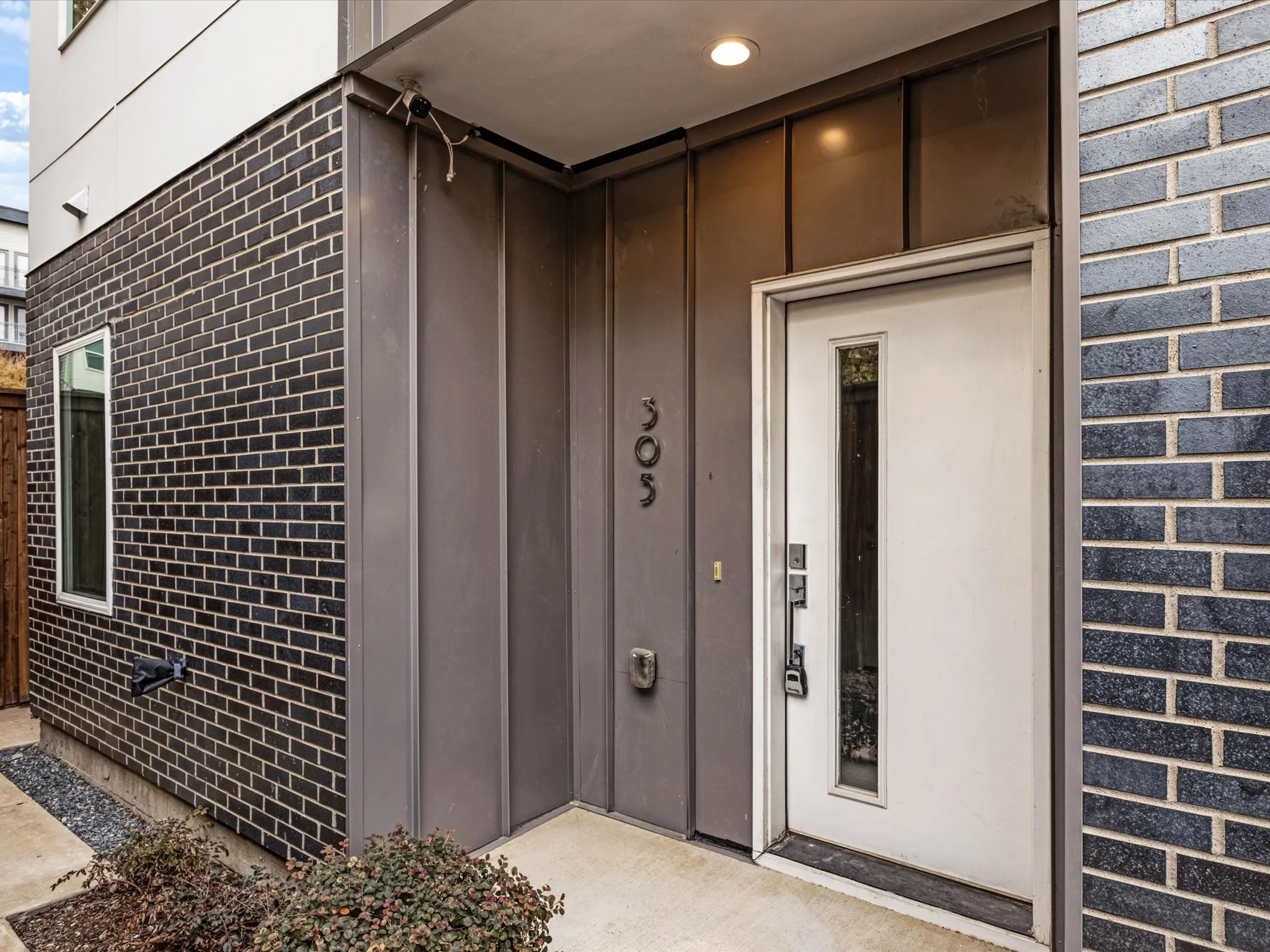 Corner Unit