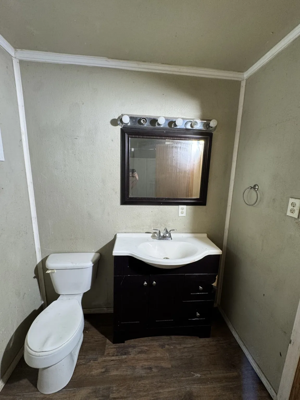 Single Family Residence For Sale in Red River (TX) County , 137 CR 2362, Bagwell, Texas 75412, 4 Bedroom, 2 Bathroom, Garage spaces, 2,027 Sqft, built in 1945, mls#21135926, Real Estate Agent in Bagwell, Homes For Sale in Red River (TX) county, Homes For Sale in Bagwell, Realtor in Bagwell Texas, Real Estate Brokerage Independent Realty Texas, Luminita Cordes Realtor