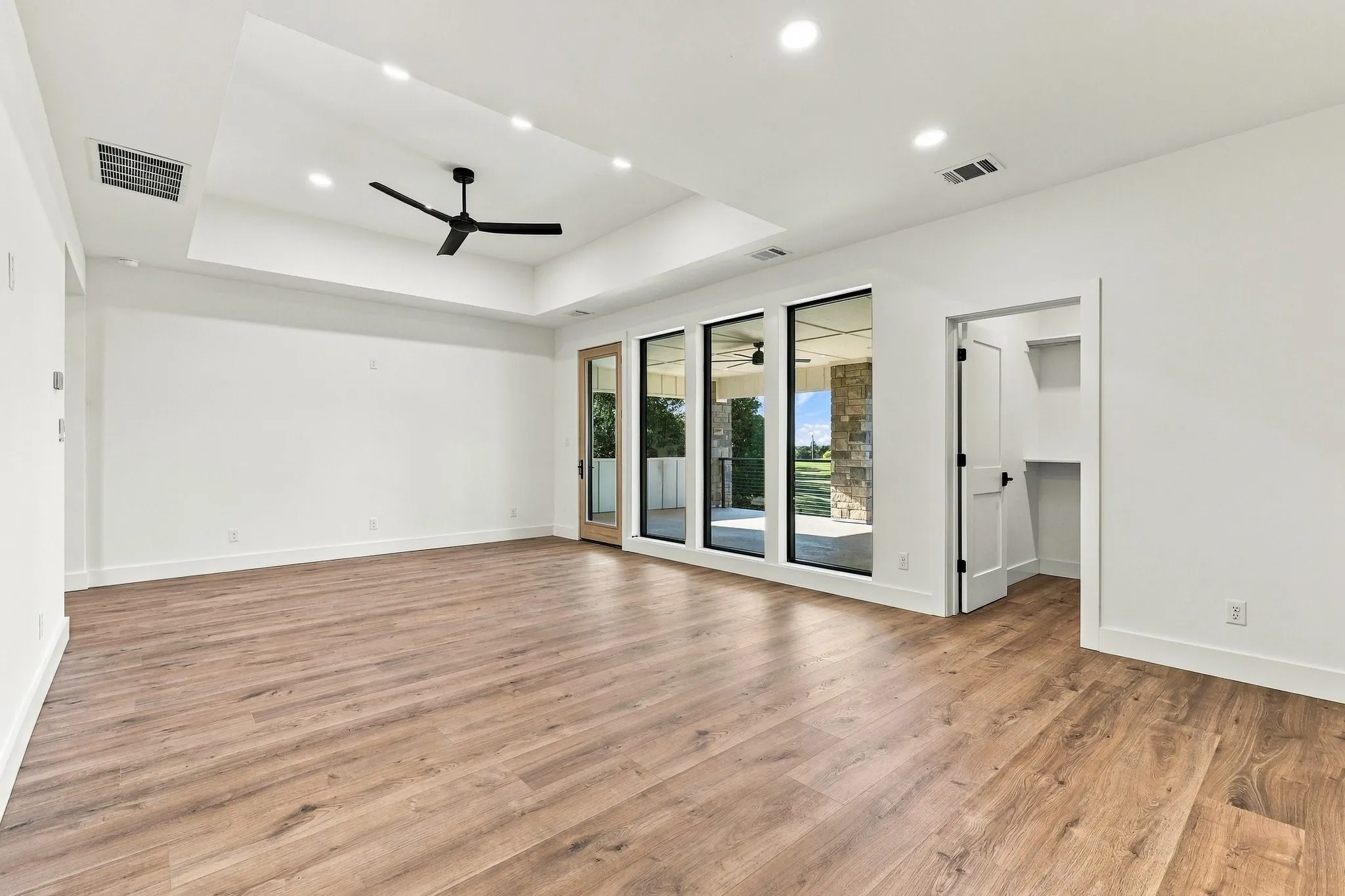 Single Family Residence For Sale in Palo Pinto County , 125 Oyster Bay, Possum Kingdom Lake, Texas 76449, 5 Bedroom, 4 Bathroom, 2 Garage spaces, 2,817 Sqft, built in 2026, New Construction - Incomplete, mls#21132407, Real Estate Agent in Possum Kingdom Lake, Homes For Sale in Palo Pinto county, Homes For Sale in Possum Kingdom Lake, Realtor in Possum Kingdom Lake Texas, Real Estate Brokerage Independent Realty Texas, Luminita Cordes Realtor