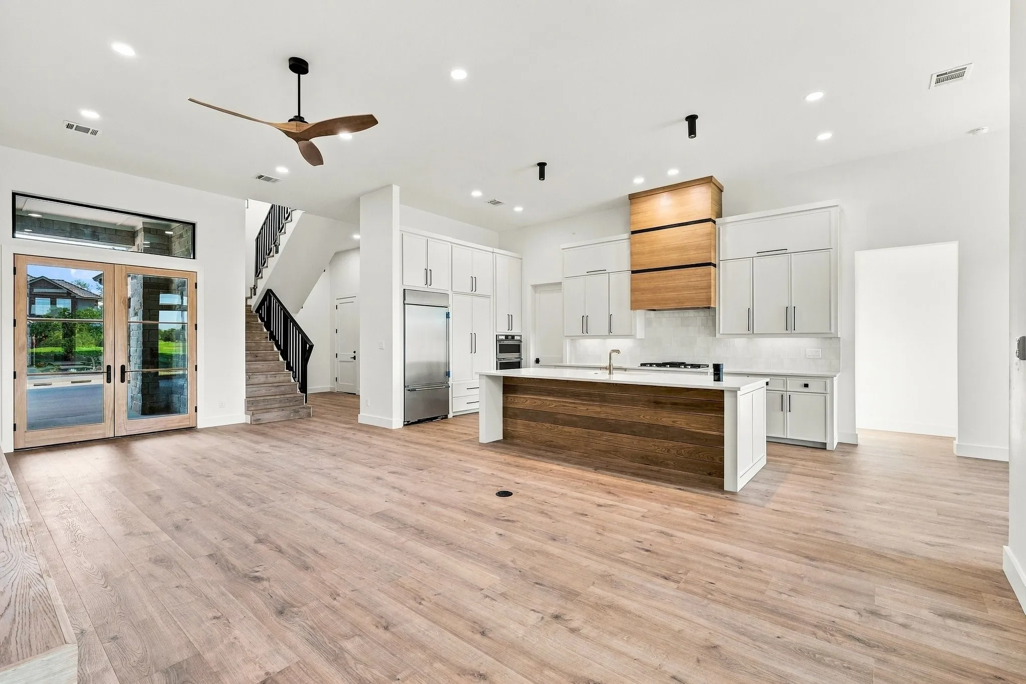 Single Family Residence For Sale in Palo Pinto County , 125 Oyster Bay, Possum Kingdom Lake, Texas 76449, 5 Bedroom, 4 Bathroom, 2 Garage spaces, 2,817 Sqft, built in 2026, New Construction - Incomplete, mls#21132407, Real Estate Agent in Possum Kingdom Lake, Homes For Sale in Palo Pinto county, Homes For Sale in Possum Kingdom Lake, Realtor in Possum Kingdom Lake Texas, Real Estate Brokerage Independent Realty Texas, Luminita Cordes Realtor