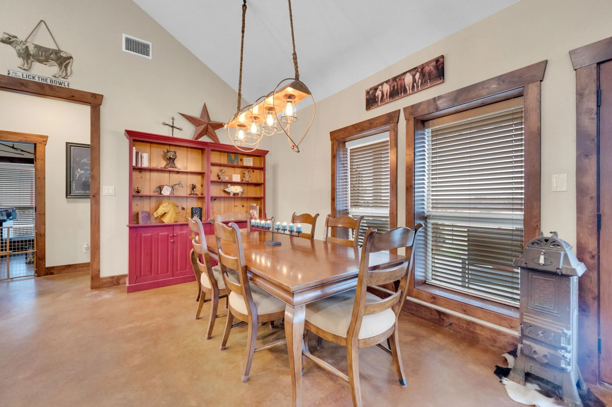 Farm For Sale in Ellis County , 751 Sullivan Road, Ennis, Texas 75119, 4 Bedroom, 3 Bathroom, Garage spaces, 2,720 Sqft, built in 2018, Preowned, mls#21135184, Real Estate Agent in Ennis, Homes For Sale in Ellis county, Homes For Sale in Ennis, Realtor in Ennis Texas, Real Estate Brokerage Independent Realty Texas, Luminita Cordes Realtor