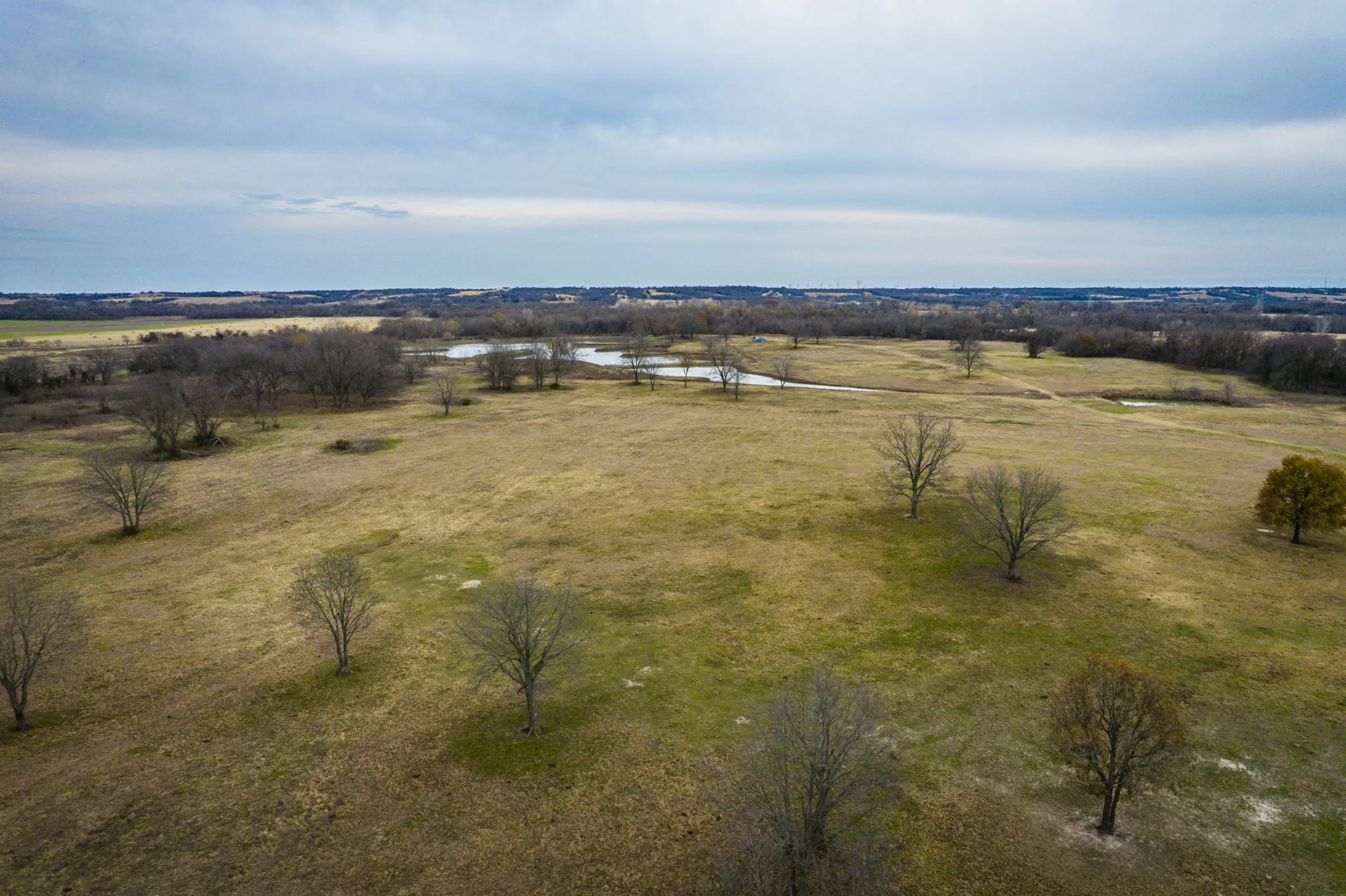 Farm For Sale in Ellis County , 751 Sullivan Road, Ennis, Texas 75119, 4 Bedroom, 3 Bathroom, Garage spaces, 2,720 Sqft, built in 2018, Preowned, mls#21135184, Real Estate Agent in Ennis, Homes For Sale in Ellis county, Homes For Sale in Ennis, Realtor in Ennis Texas, Real Estate Brokerage Independent Realty Texas, Luminita Cordes Realtor