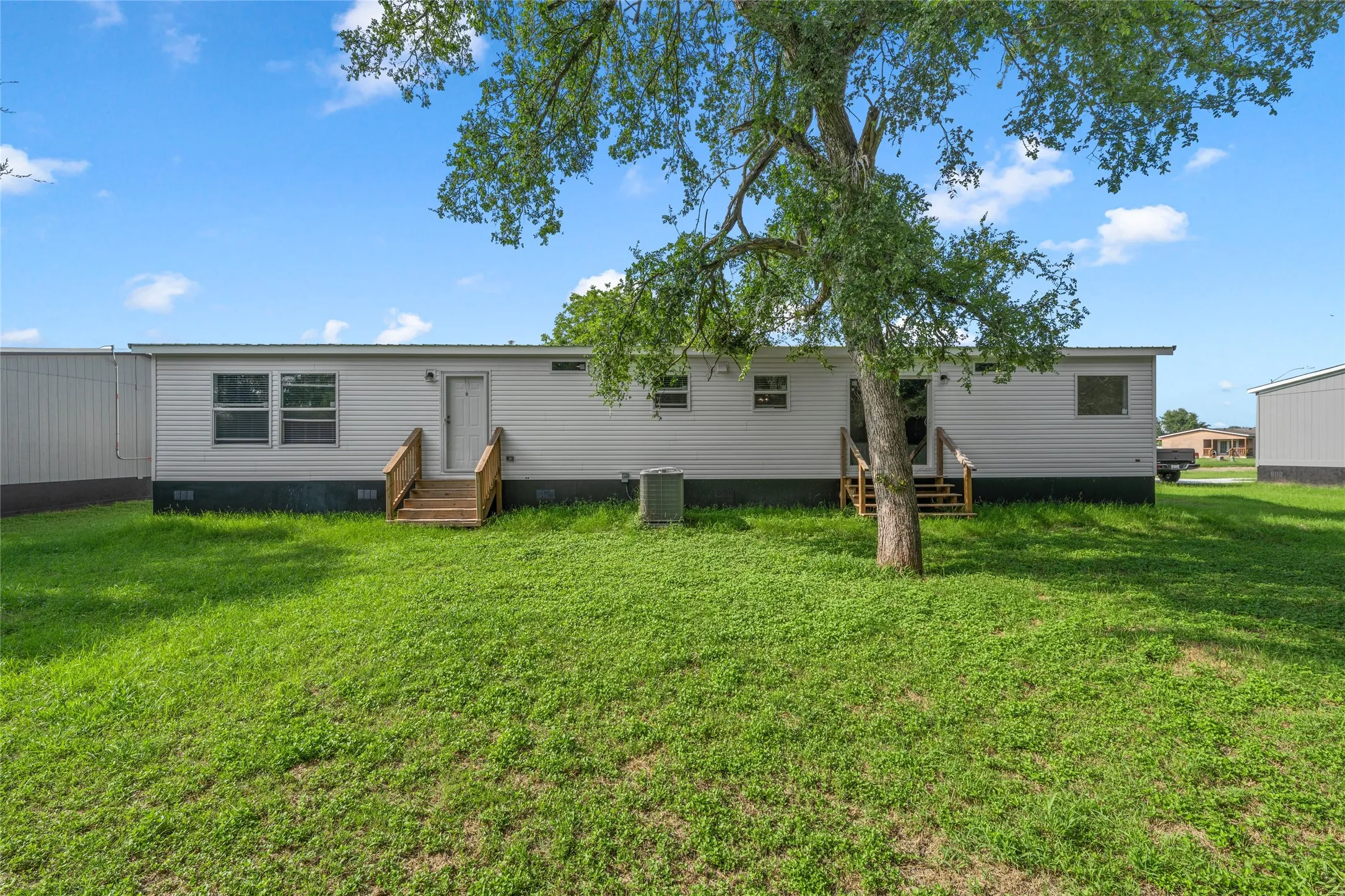 Manufactured Home For Sale in Mc Lennan County , 4405 ROCKING K Drive, Bellmead, Texas 76705, 4 Bedroom, 2 Bathroom, Garage spaces, 1,786 Sqft, built in 2025, mls#21126026, Real Estate Agent in Bellmead, Homes For Sale in Mc Lennan county, Homes For Sale in Bellmead, Realtor in Bellmead Texas, Real Estate Brokerage Independent Realty Texas, Luminita Cordes Realtor