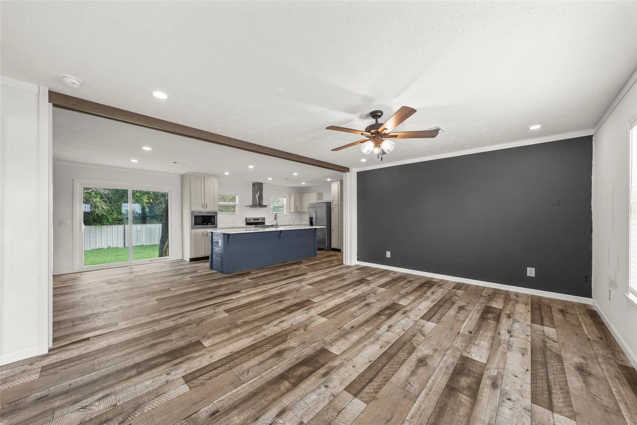 Manufactured Home For Sale in Mc Lennan County , 4405 ROCKING K Drive, Bellmead, Texas 76705, 4 Bedroom, 2 Bathroom, Garage spaces, 1,786 Sqft, built in 2025, mls#21126026, Real Estate Agent in Bellmead, Homes For Sale in Mc Lennan county, Homes For Sale in Bellmead, Realtor in Bellmead Texas, Real Estate Brokerage Independent Realty Texas, Luminita Cordes Realtor