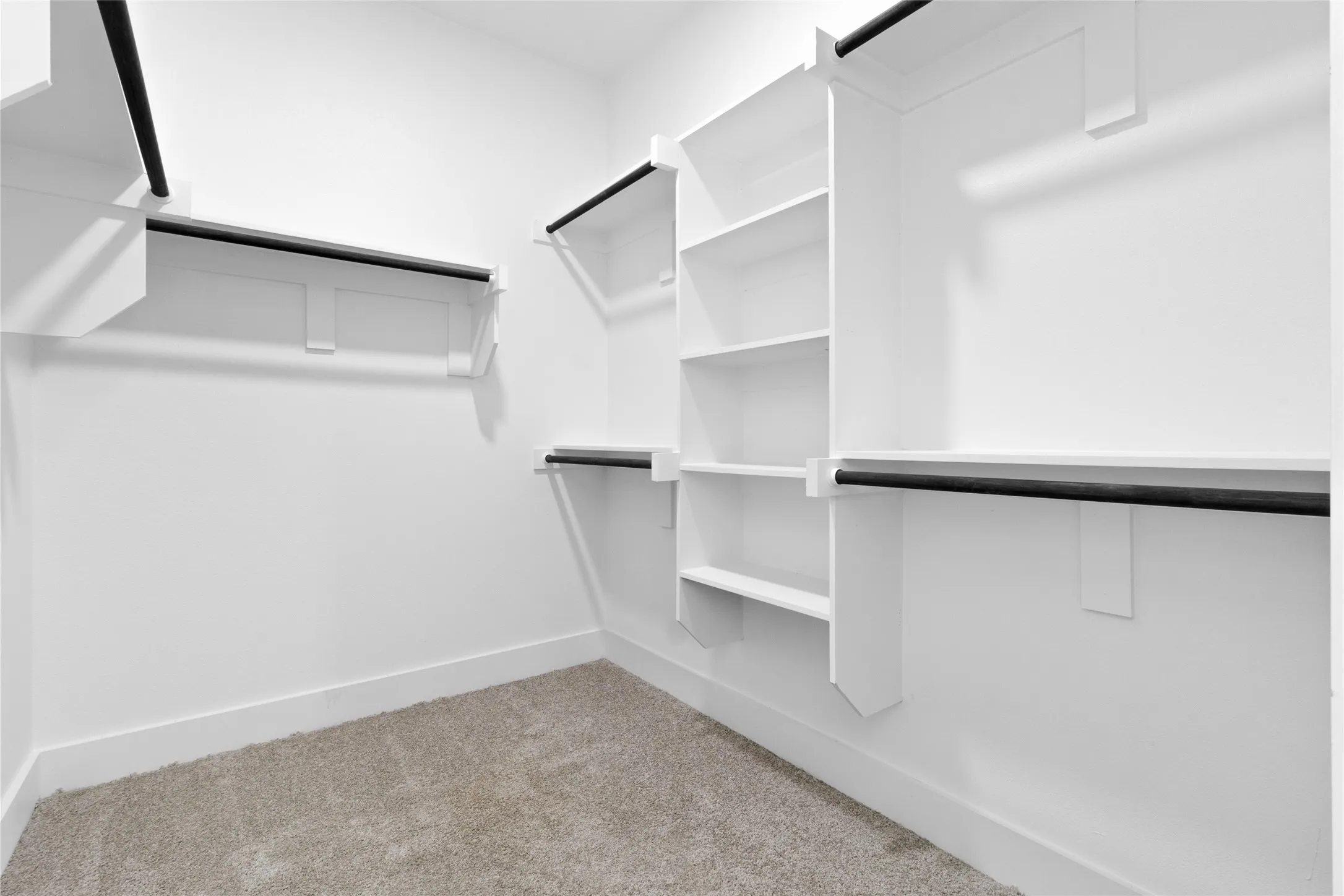 Primary bedrooms walk in