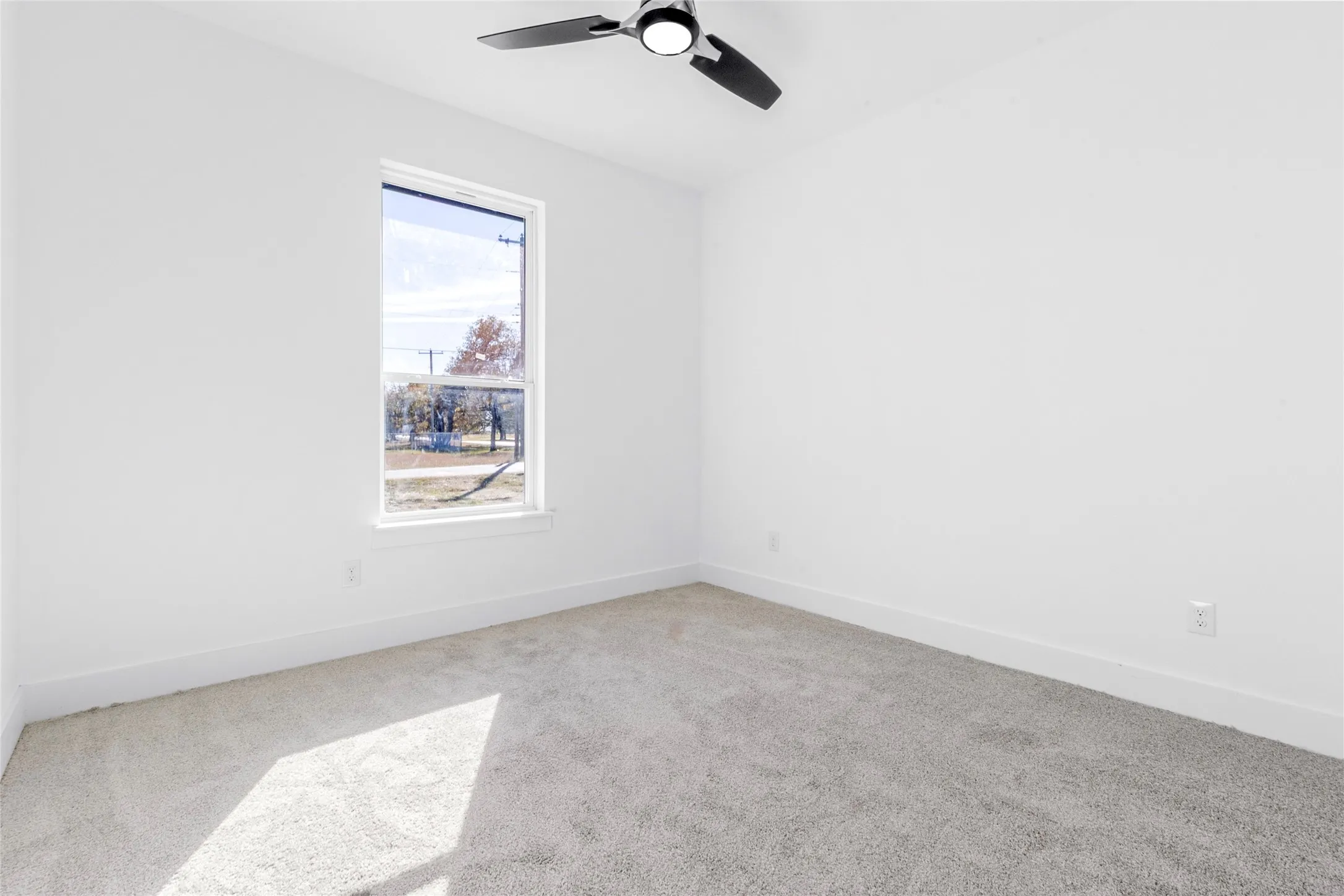 Single Family Residence For Sale in Henderson County , 101 Baker B Ranch Road, Trinidad, Texas 75163, 3 Bedroom, 2 Bathroom, 2 Garage spaces, 1,600 Sqft, built in 2025, New Construction - Complete, mls#21133455, Real Estate Agent in Trinidad, Homes For Sale in Henderson county, Homes For Sale in Trinidad, Realtor in Trinidad Texas, Real Estate Brokerage Independent Realty Texas, Luminita Cordes Realtor