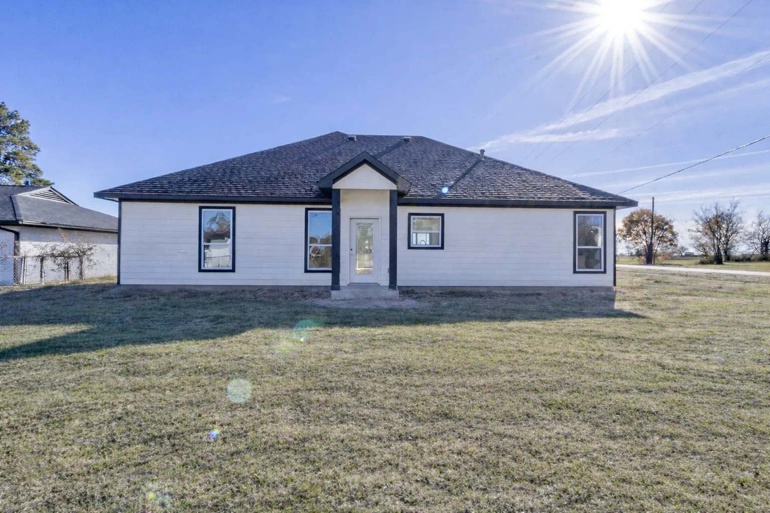 Single Family Residence For Sale in Henderson County , 101 Baker B Ranch Road, Trinidad, Texas 75163, 3 Bedroom, 2 Bathroom, 2 Garage spaces, 1,600 Sqft, built in 2025, New Construction - Complete, mls#21133455, Real Estate Agent in Trinidad, Homes For Sale in Henderson county, Homes For Sale in Trinidad, Realtor in Trinidad Texas, Real Estate Brokerage Independent Realty Texas, Luminita Cordes Realtor