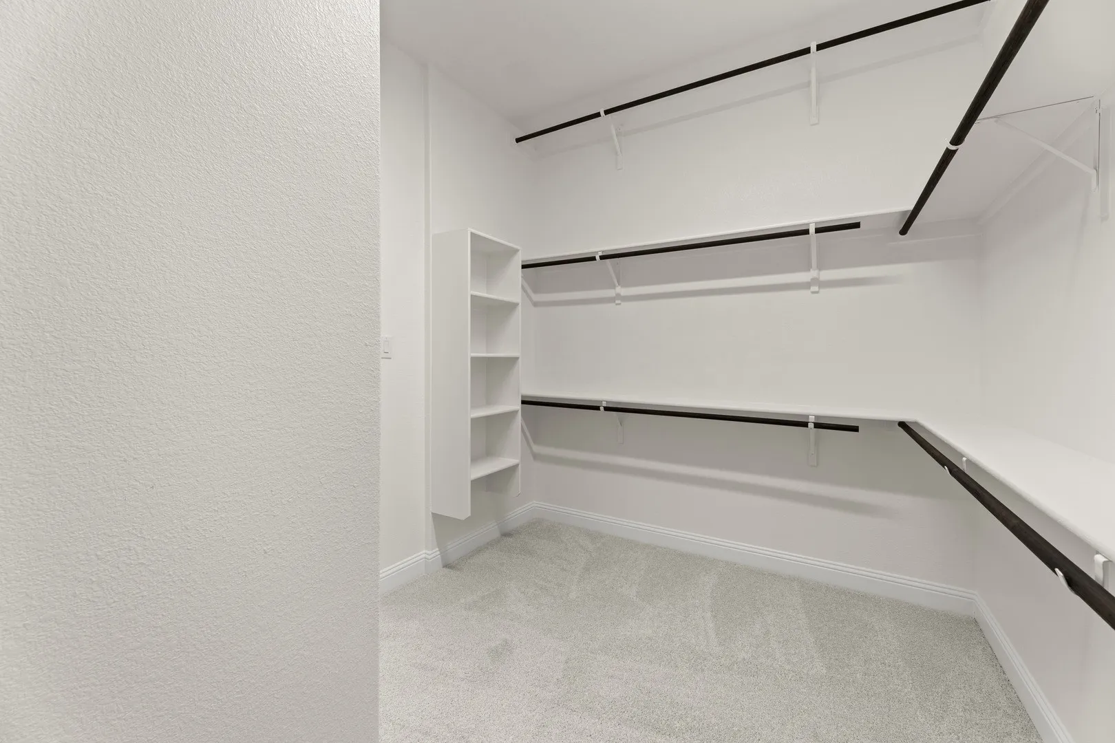 19. 1424 Rio Grande - Closet