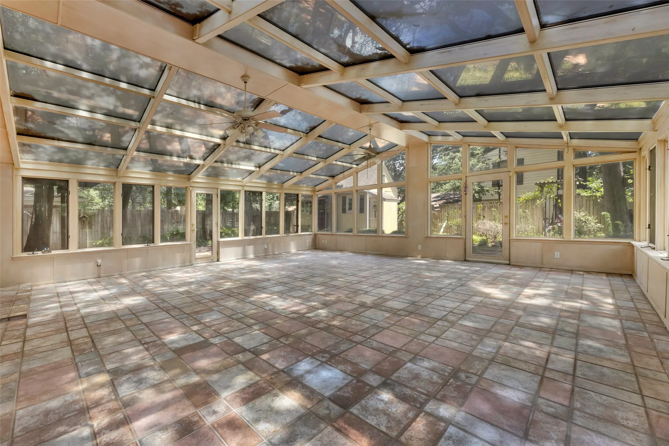 Single Family Residence For Sale in Tarrant County , 204 Juniper Street, Mansfield, Texas 76063, 3 Bedrooms, 2 Bathrooms, Garage spaces, 2,413 Sqft, built in 1963, Price $324,900, mls#21133088, Real Estate Agent in Mansfield, Homes For Sale in Tarrant county, Homes For Sale in Mansfield, Realtor in Mansfield Texas, Real Estate Brokerage Independent Realty Texas, Luminita Cordes Realtor