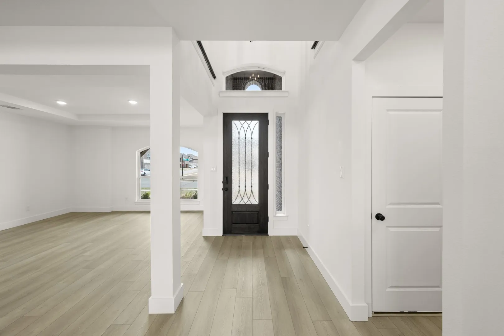 341 Loretta- Entry-3954