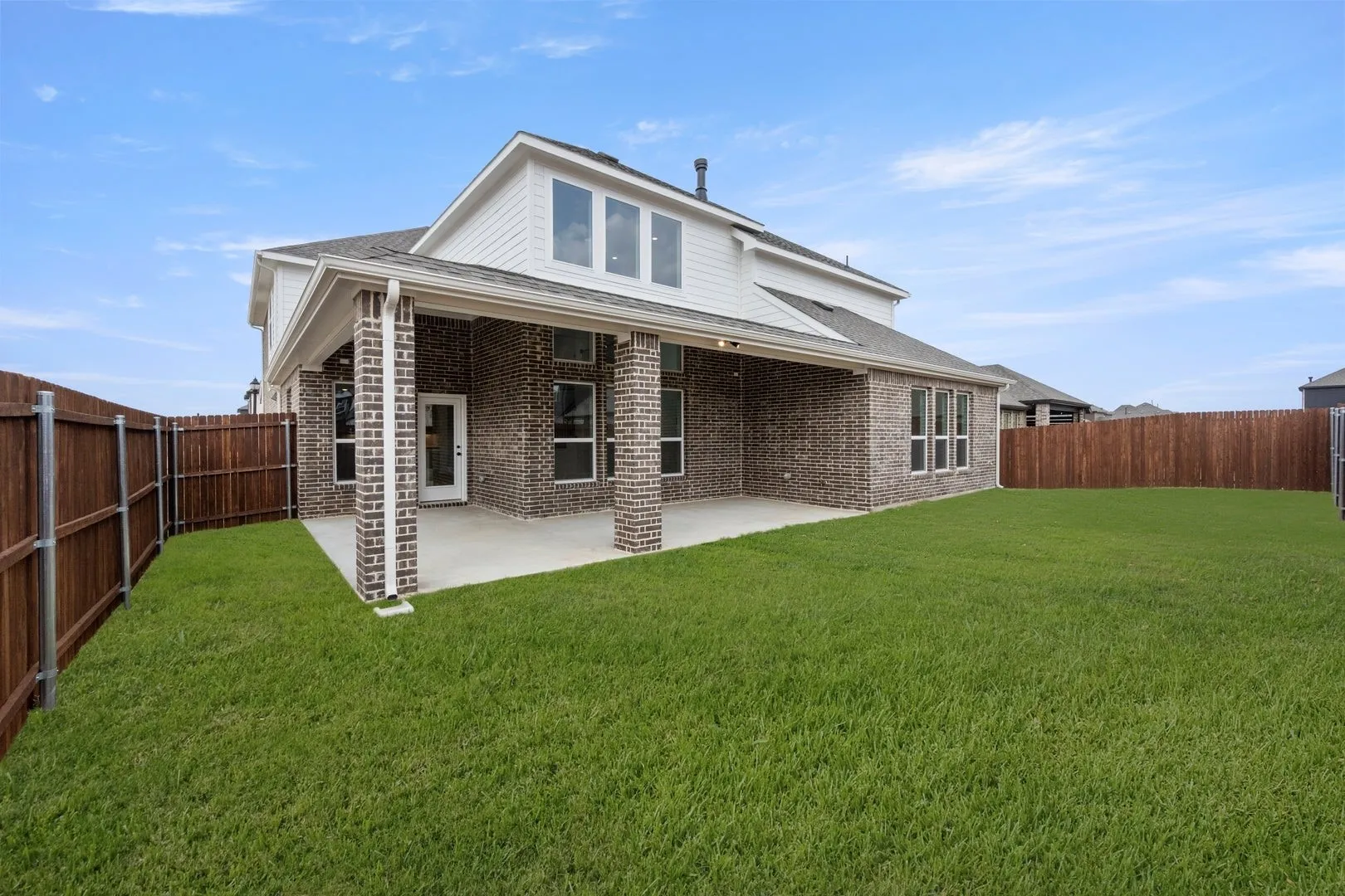 Single Family Residence For Sale in Johnson County , 341 Loretta Lane, Burleson, Texas 76028, 5 Bedroom, 4 Bathroom, 2 Garage spaces, 4,315 Sqft, built in 2025, New Construction - Complete, mls#21136196, Real Estate Agent in Burleson, Homes For Sale in Johnson county, Homes For Sale in Burleson, Realtor in Burleson Texas, Real Estate Brokerage Independent Realty Texas, Luminita Cordes Realtor