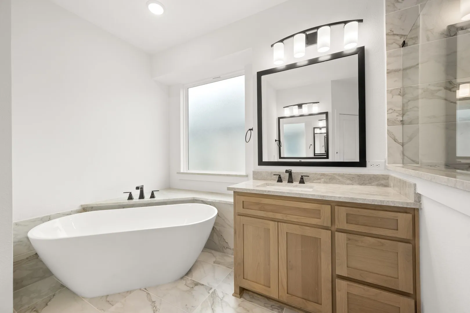 341 Loretta- Primary Suite-4059