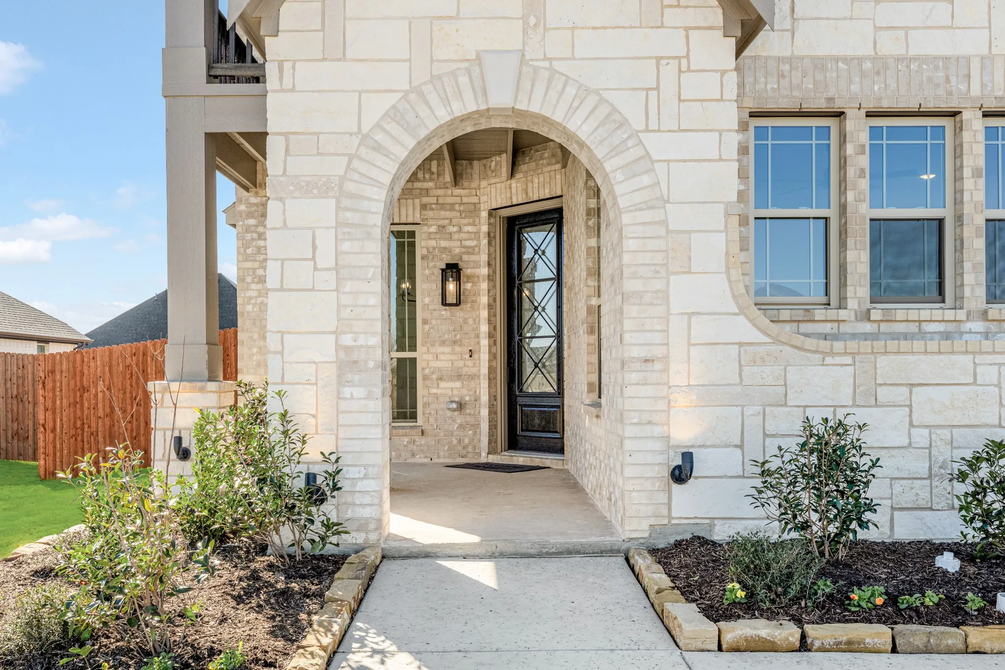 Single Family Residence For Sale in Ellis County , 115 Tetrad Circle, Waxahachie, Texas 75165, 4 Bedroom, 4 Bathroom, 3 Garage spaces, 3,435 Sqft, built in 2025, New Construction - Complete, mls#21125642, Real Estate Agent in Waxahachie, Homes For Sale in Ellis county, Homes For Sale in Waxahachie, Realtor in Waxahachie Texas, Real Estate Brokerage Independent Realty Texas, Luminita Cordes Realtor