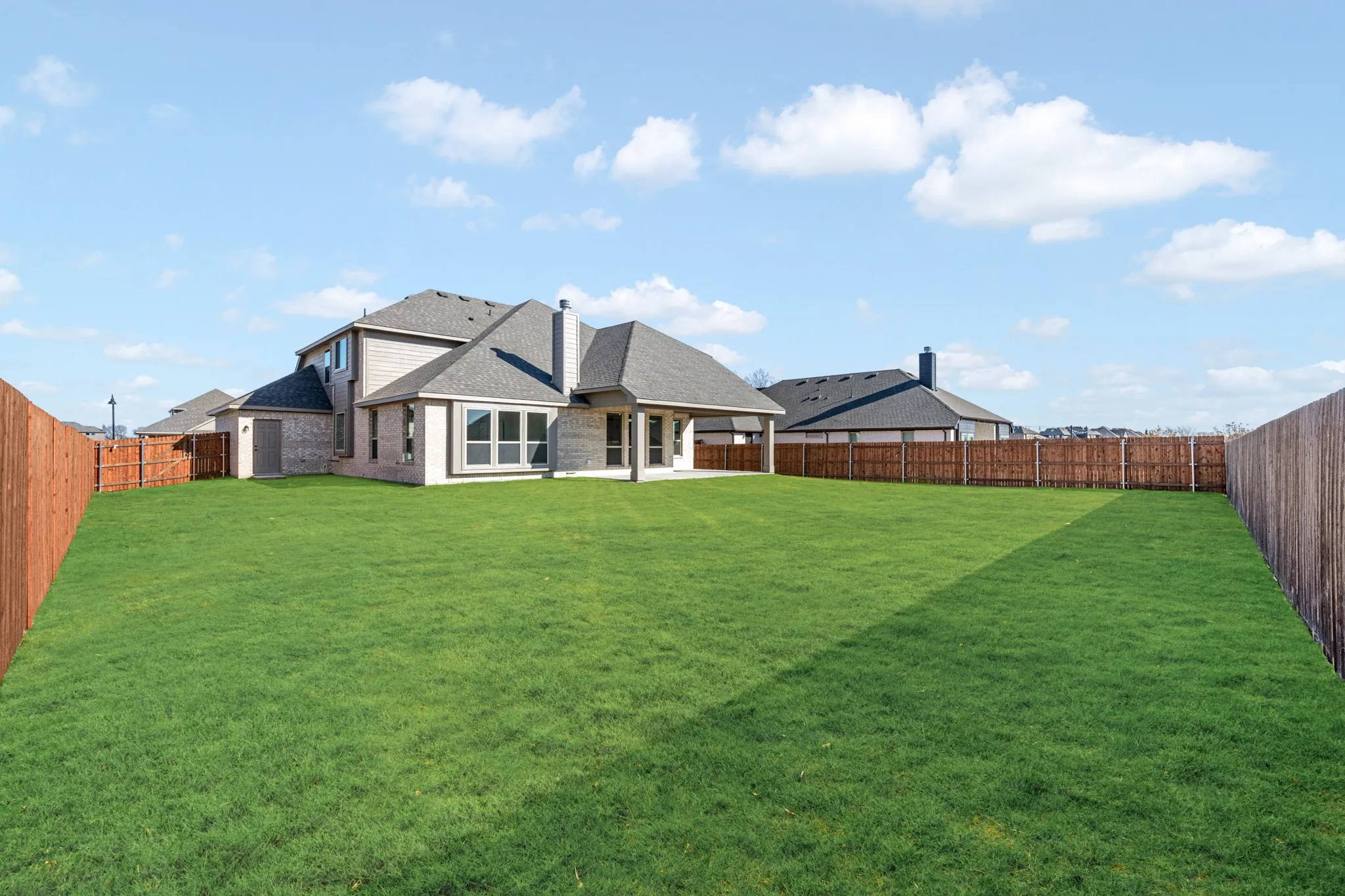 Single Family Residence For Sale in Ellis County , 115 Tetrad Circle, Waxahachie, Texas 75165, 4 Bedroom, 4 Bathroom, 3 Garage spaces, 3,435 Sqft, built in 2025, New Construction - Complete, mls#21125642, Real Estate Agent in Waxahachie, Homes For Sale in Ellis county, Homes For Sale in Waxahachie, Realtor in Waxahachie Texas, Real Estate Brokerage Independent Realty Texas, Luminita Cordes Realtor