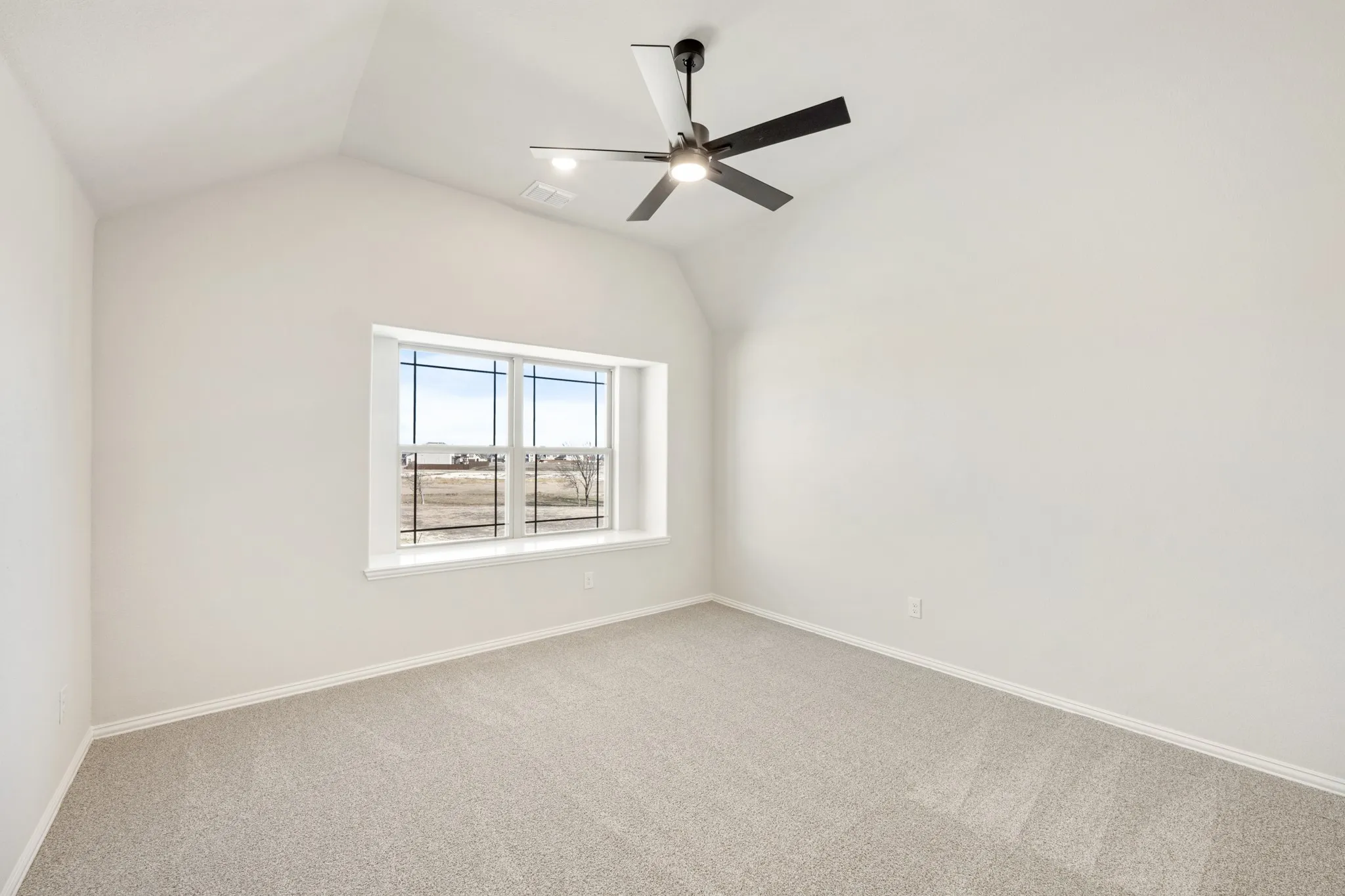 Single Family Residence For Sale in Ellis County , 115 Tetrad Circle, Waxahachie, Texas 75165, 4 Bedroom, 4 Bathroom, 3 Garage spaces, 3,435 Sqft, built in 2025, New Construction - Complete, mls#21125642, Real Estate Agent in Waxahachie, Homes For Sale in Ellis county, Homes For Sale in Waxahachie, Realtor in Waxahachie Texas, Real Estate Brokerage Independent Realty Texas, Luminita Cordes Realtor