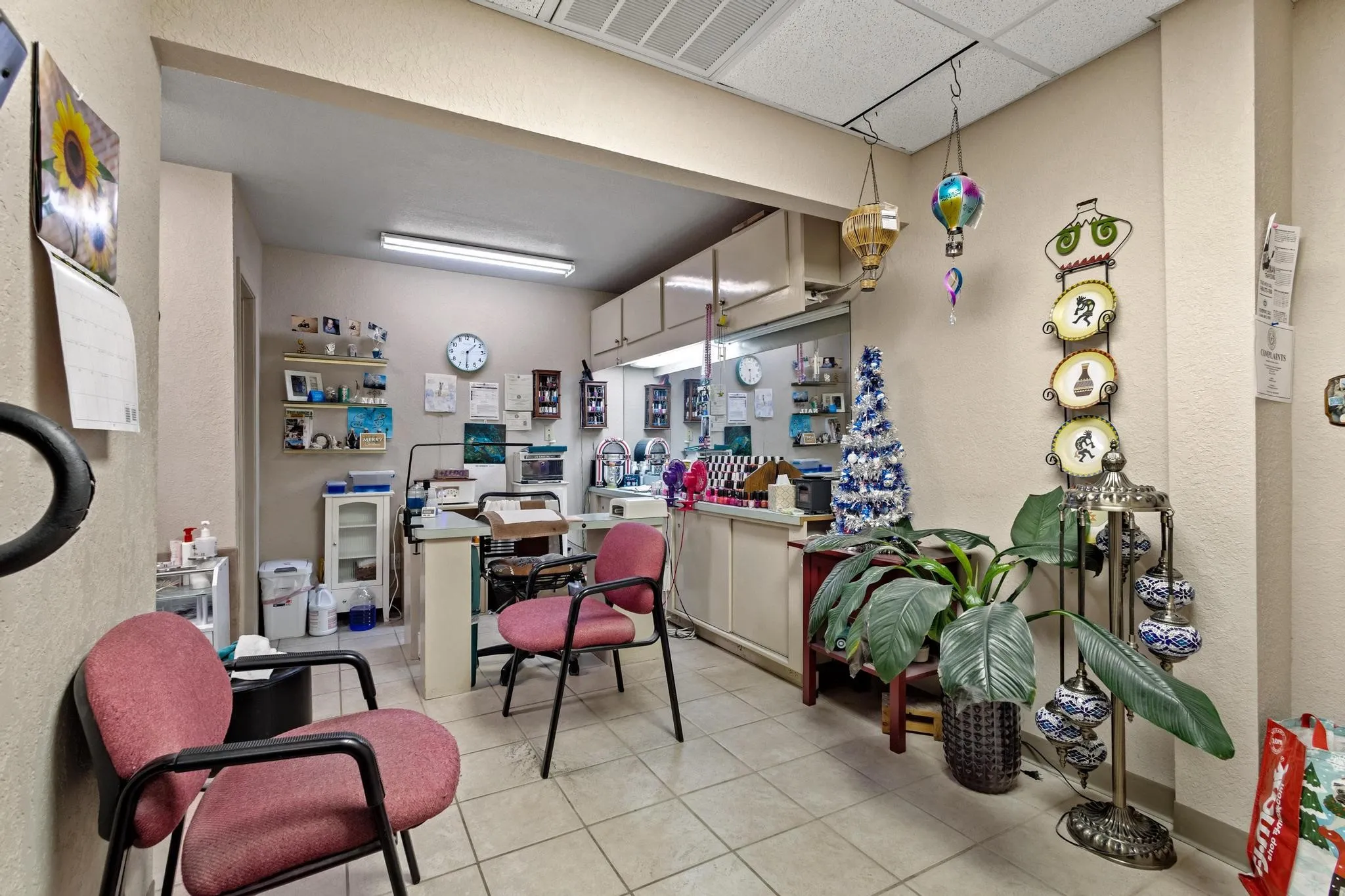 Retail For Sale in Grayson County , 431 W Main Street, Denison, Texas 75020, 0, 0, Garage spaces, 0 Sqft, built in 1959, Preowned, mls#21135204, Real Estate Agent in Denison, Homes For Sale in Grayson county, Homes For Sale in Denison, Realtor in Denison Texas, Real Estate Brokerage Independent Realty Texas, Luminita Cordes Realtor