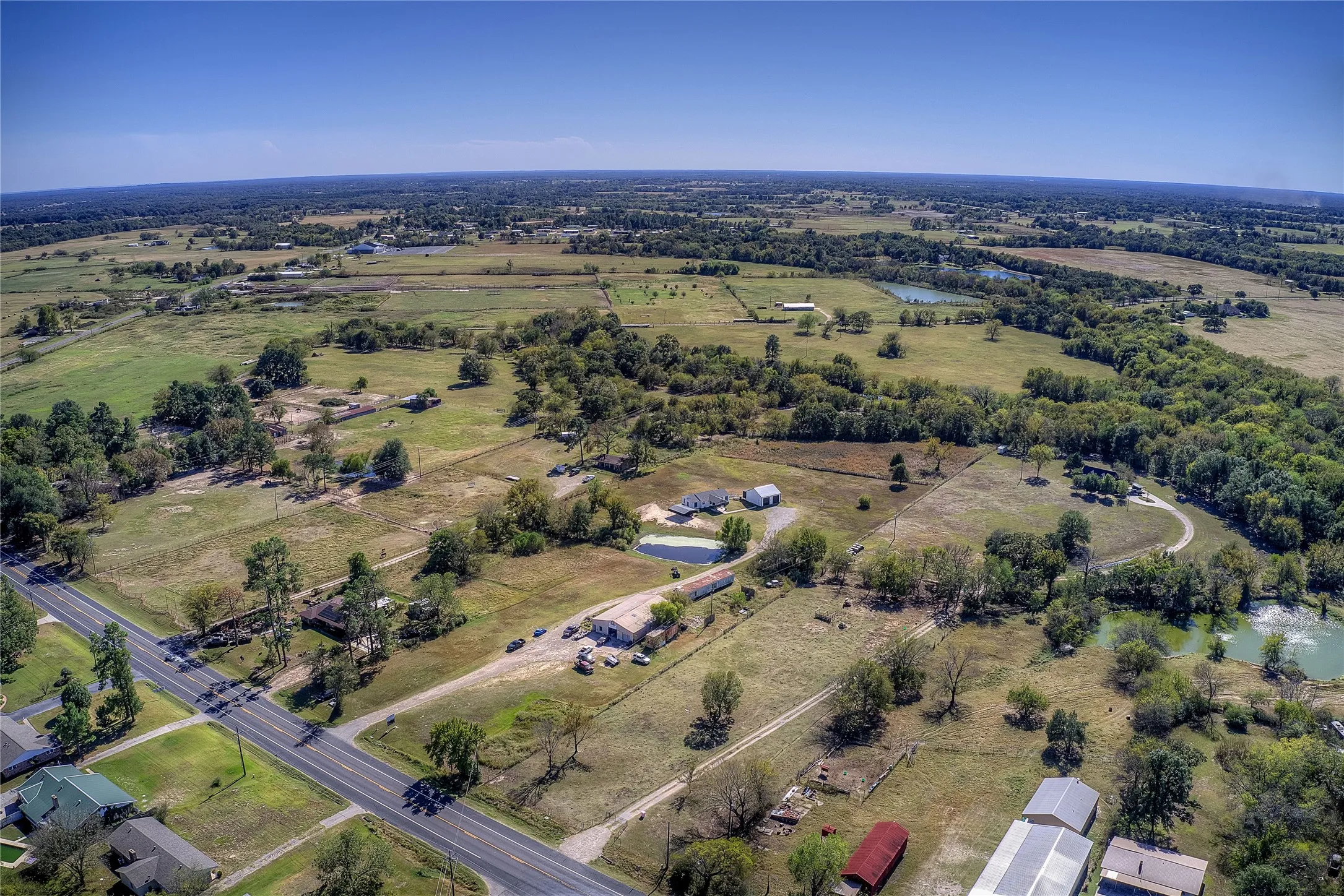 Industrial For Sale in Hopkins County , 3974 Texas 11 E, Sulphur Springs, Texas 75482, 0, 0, Garage spaces, 1,417 Sqft, built in 1949, Preowned, mls#21130981, Real Estate Agent in Sulphur Springs, Homes For Sale in Hopkins county, Homes For Sale in Sulphur Springs, Realtor in Sulphur Springs Texas, Real Estate Brokerage Independent Realty Texas, Luminita Cordes Realtor