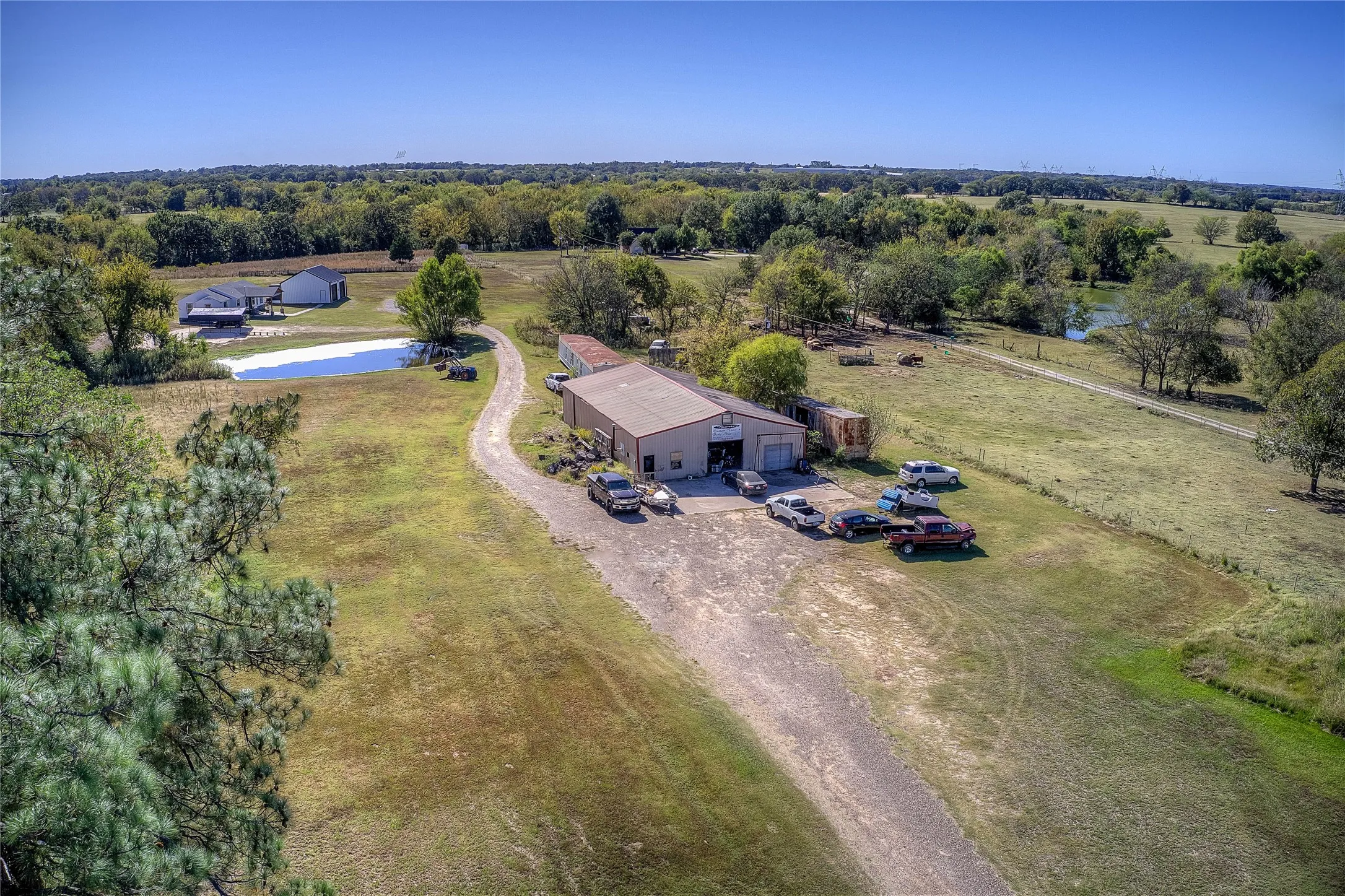 Industrial For Sale in Hopkins County , 3974 Texas 11 E, Sulphur Springs, Texas 75482, 0, 0, Garage spaces, 1,417 Sqft, built in 1949, Preowned, mls#21130981, Real Estate Agent in Sulphur Springs, Homes For Sale in Hopkins county, Homes For Sale in Sulphur Springs, Realtor in Sulphur Springs Texas, Real Estate Brokerage Independent Realty Texas, Luminita Cordes Realtor