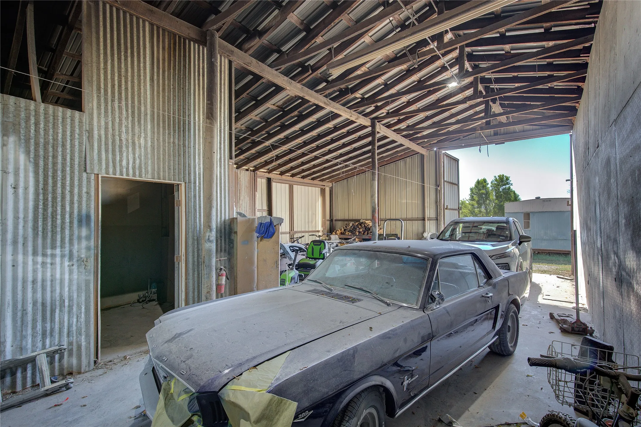 Industrial For Sale in Hopkins County , 3974 Texas 11 E, Sulphur Springs, Texas 75482, 0, 0, Garage spaces, 1,417 Sqft, built in 1949, Preowned, mls#21130981, Real Estate Agent in Sulphur Springs, Homes For Sale in Hopkins county, Homes For Sale in Sulphur Springs, Realtor in Sulphur Springs Texas, Real Estate Brokerage Independent Realty Texas, Luminita Cordes Realtor
