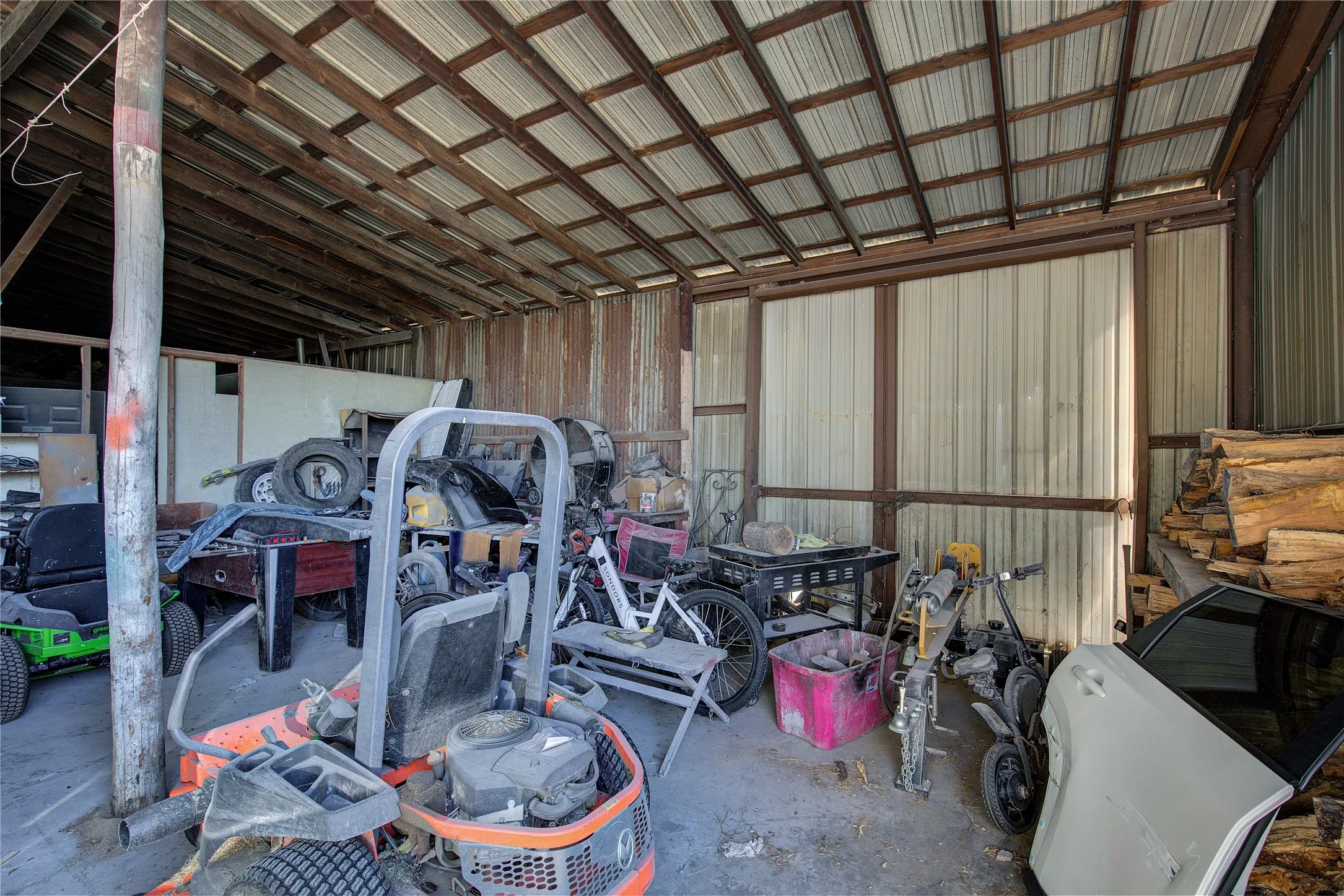 Industrial For Sale in Hopkins County , 3974 Texas 11 E, Sulphur Springs, Texas 75482, 0, 0, Garage spaces, 1,417 Sqft, built in 1949, Preowned, mls#21130981, Real Estate Agent in Sulphur Springs, Homes For Sale in Hopkins county, Homes For Sale in Sulphur Springs, Realtor in Sulphur Springs Texas, Real Estate Brokerage Independent Realty Texas, Luminita Cordes Realtor