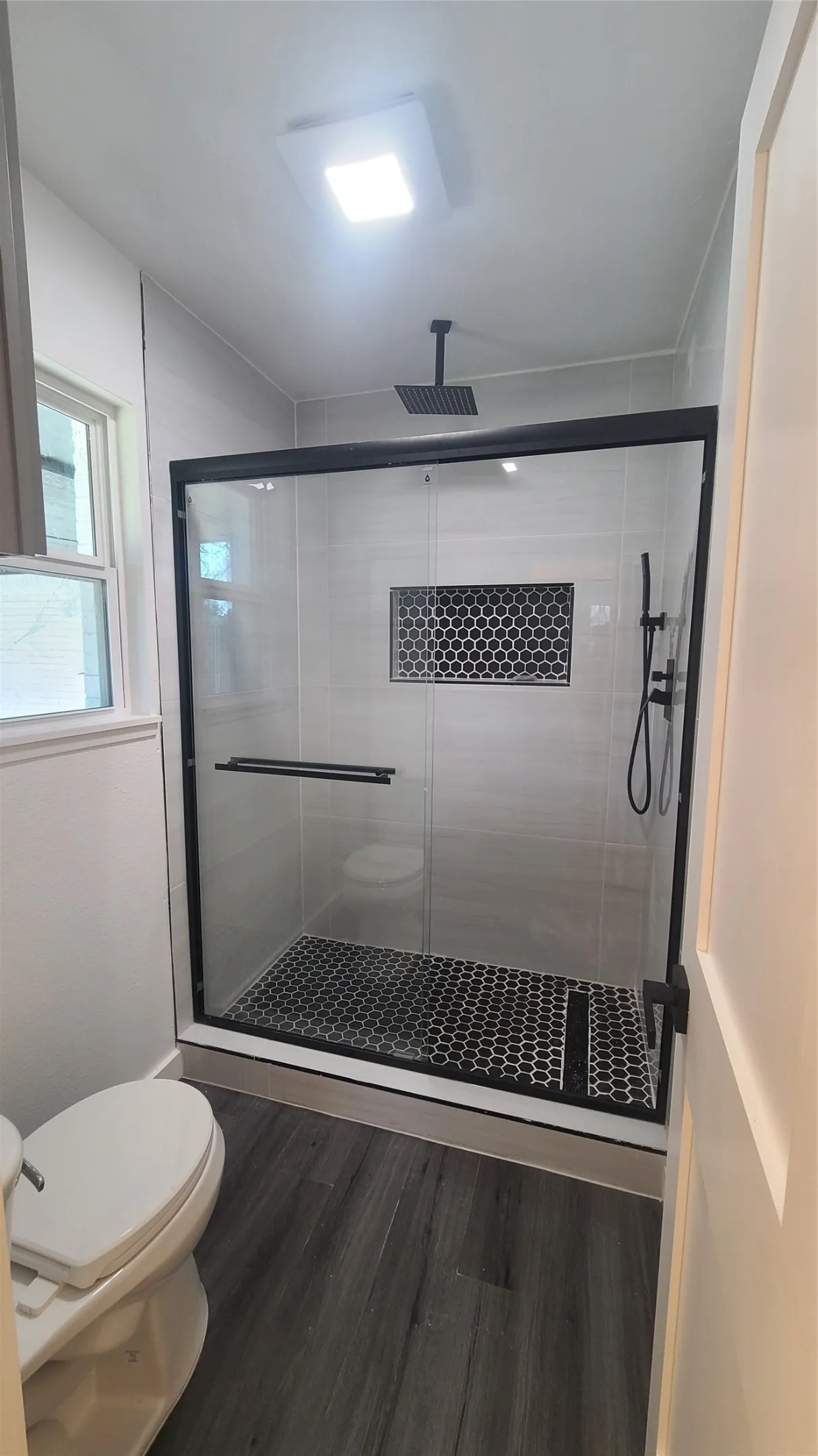 Single Family Residence For Sale in Dallas County , 1241 Springbrook Drive, De Soto, Texas 75115, 4 Bedroom, 3 Bathroom, 2 Garage spaces, 1,865 Sqft, built in 1969, Preowned, mls#21136514, Real Estate Agent in De Soto, Homes For Sale in Dallas county, Homes For Sale in De Soto, Realtor in De Soto Texas, Real Estate Brokerage Independent Realty Texas, Luminita Cordes Realtor