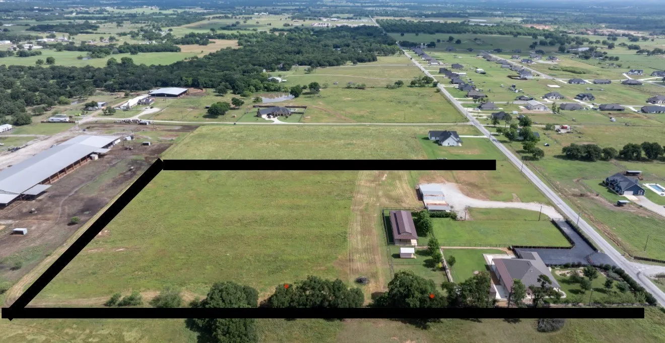 Single Family Residence For Sale in Wise County , 904 County Road 3341, Paradise, Texas 76073, 3 Bedroom, 3 Bathroom, 2 Garage spaces, 2,654 Sqft, built in 2007, Preowned, mls#21128054, Real Estate Agent in Paradise, Homes For Sale in Wise county, Homes For Sale in Paradise, Realtor in Paradise Texas, Real Estate Brokerage Independent Realty Texas, Luminita Cordes Realtor