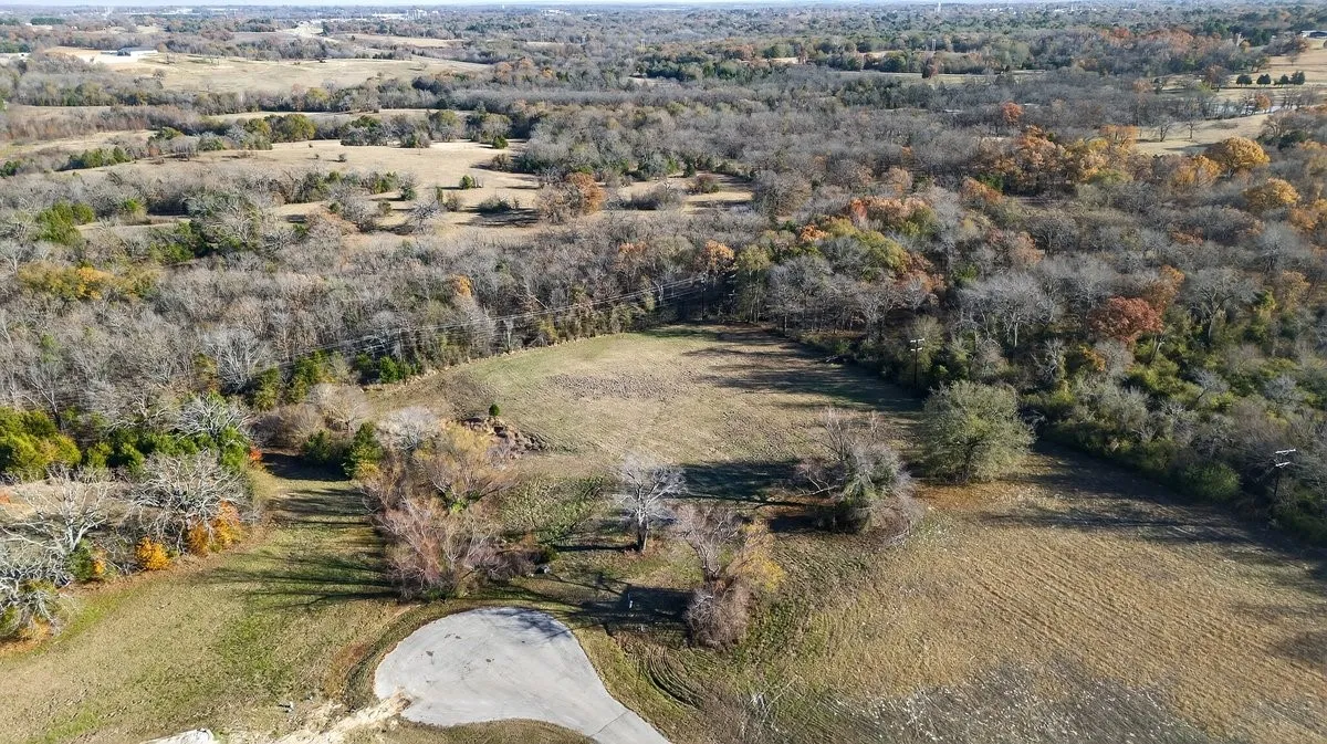 Unimproved Land For Sale in Henderson County , 6105 Overlook Point, Athens, Texas 75752, 0, 0, Garage spaces, 0 Sqft, built in 0, Price $75,000, mls#21135188, Real Estate Agent in Athens, Homes For Sale in Henderson county, Homes For Sale in Athens, Realtor in Athens Texas, Real Estate Brokerage Independent Realty Texas, Luminita Cordes Realtor