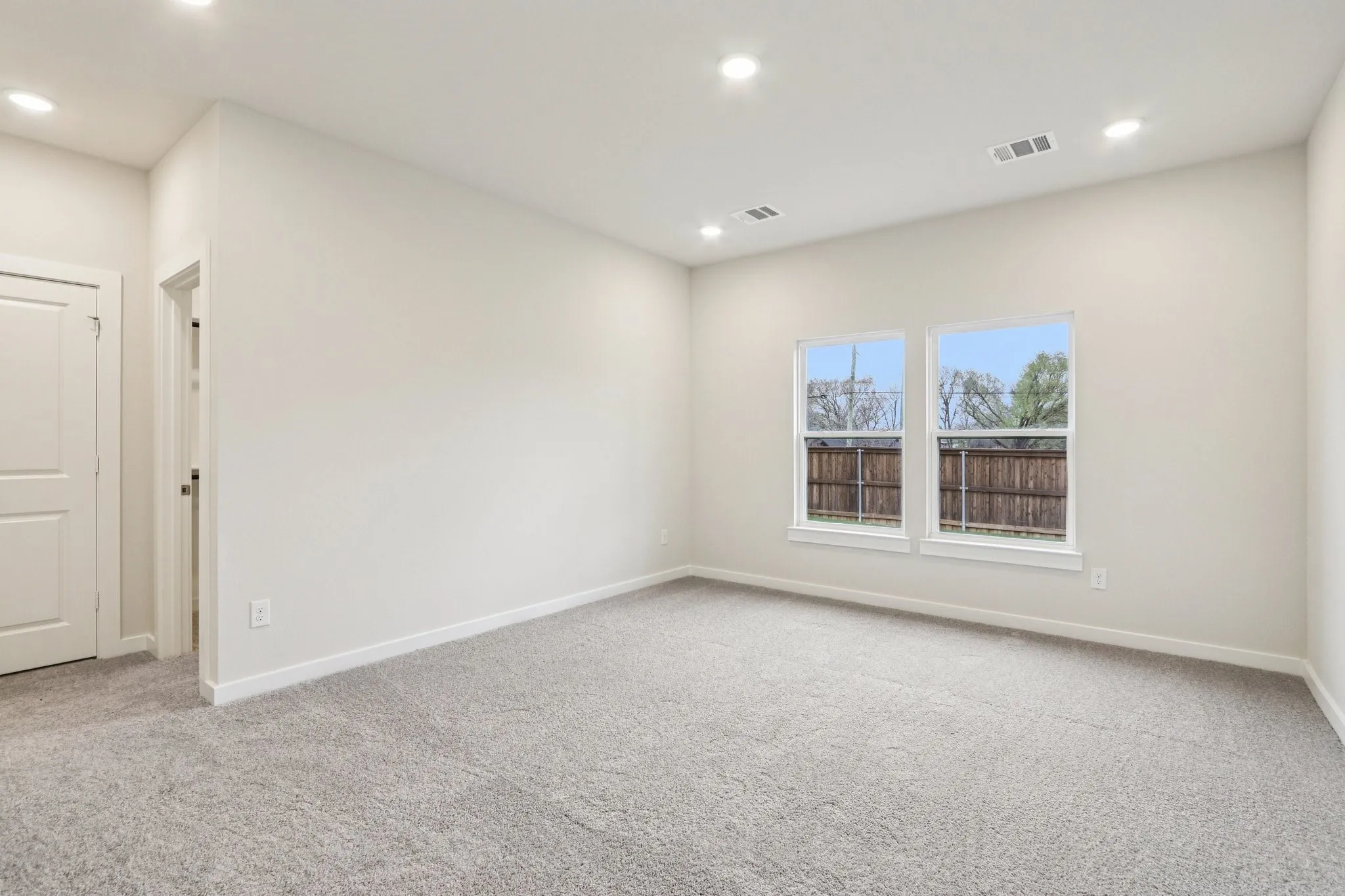 Single Family Residence For Sale in Kaufman County , 717 Vineyard Way, Forney, Texas 75126, 4 Bedroom, 3 Bathroom, 3 Garage spaces, 2,013 Sqft, built in 2025, New Construction - Incomplete, mls#21136709, Real Estate Agent in Forney, Homes For Sale in Kaufman county, Homes For Sale in Forney, Realtor in Forney Texas, Real Estate Brokerage Independent Realty Texas, Luminita Cordes Realtor