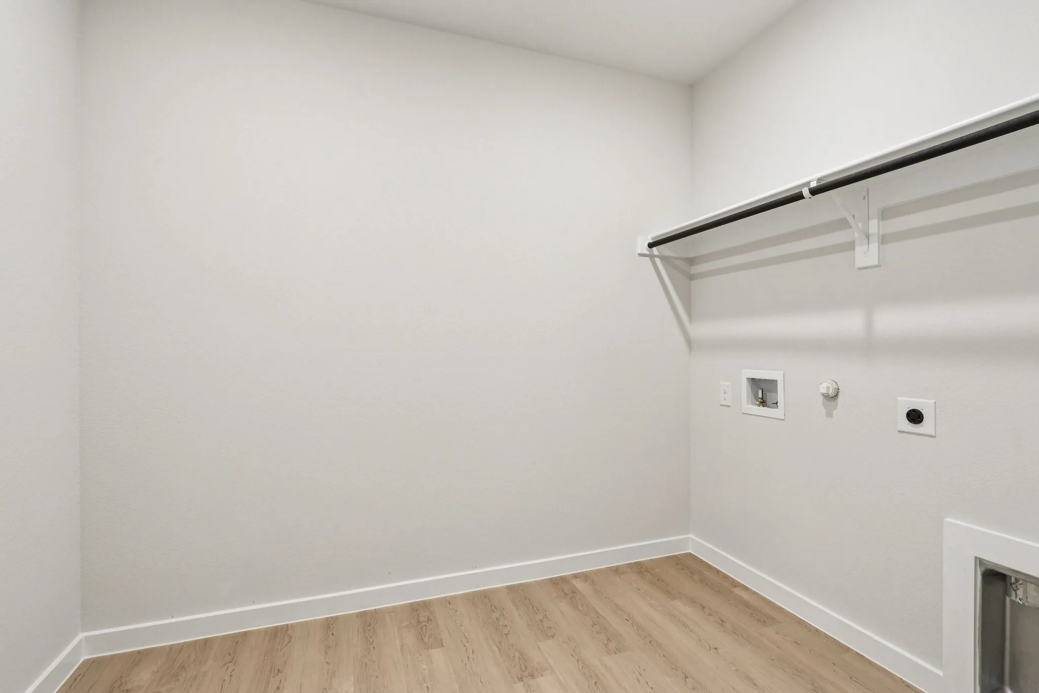 Single Family Residence For Sale in Kaufman County , 717 Vineyard Way, Forney, Texas 75126, 4 Bedroom, 3 Bathroom, 3 Garage spaces, 2,013 Sqft, built in 2025, New Construction - Incomplete, mls#21136709, Real Estate Agent in Forney, Homes For Sale in Kaufman county, Homes For Sale in Forney, Realtor in Forney Texas, Real Estate Brokerage Independent Realty Texas, Luminita Cordes Realtor