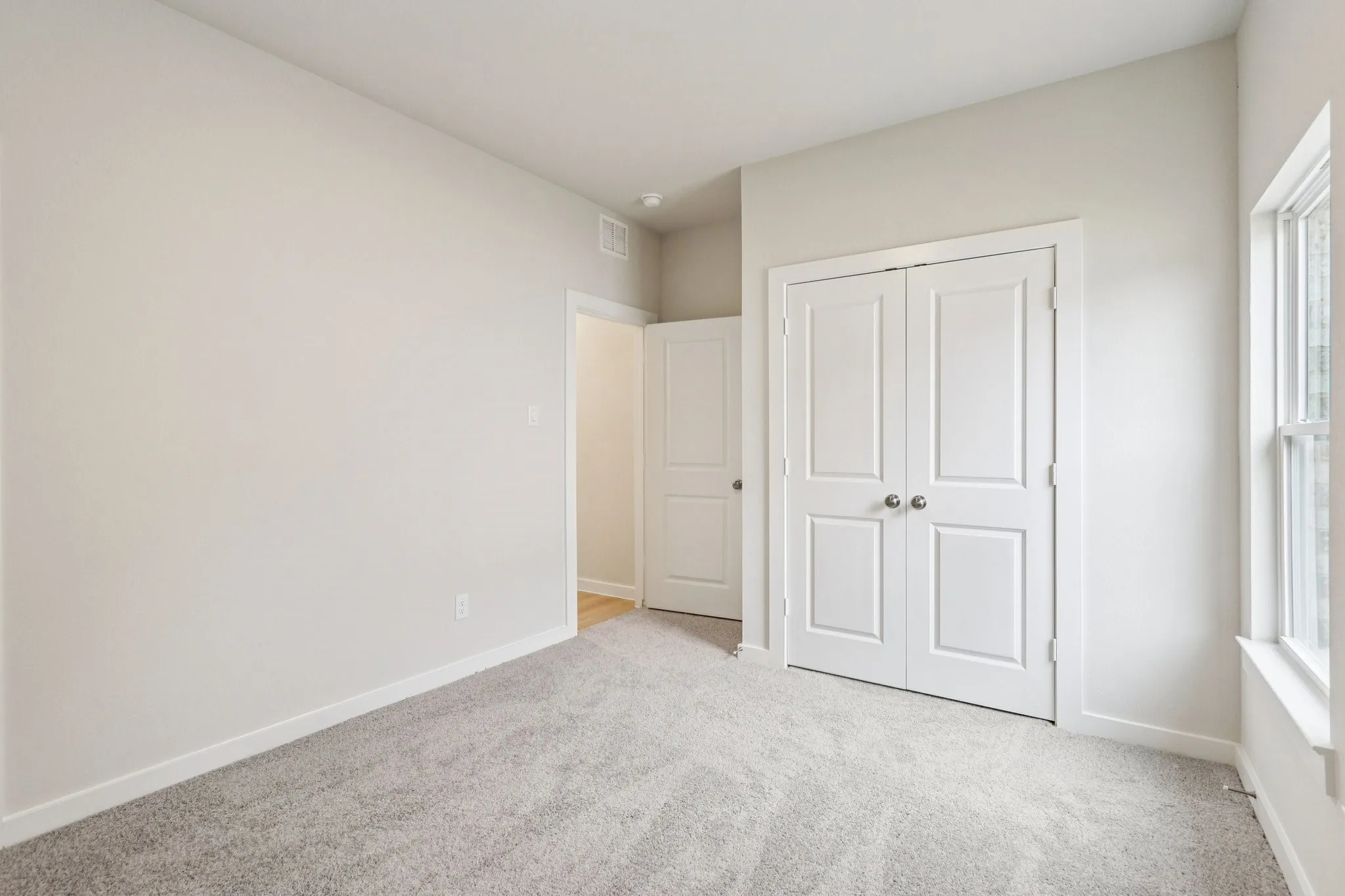 Single Family Residence For Sale in Kaufman County , 717 Vineyard Way, Forney, Texas 75126, 4 Bedroom, 3 Bathroom, 3 Garage spaces, 2,013 Sqft, built in 2025, New Construction - Incomplete, mls#21136709, Real Estate Agent in Forney, Homes For Sale in Kaufman county, Homes For Sale in Forney, Realtor in Forney Texas, Real Estate Brokerage Independent Realty Texas, Luminita Cordes Realtor