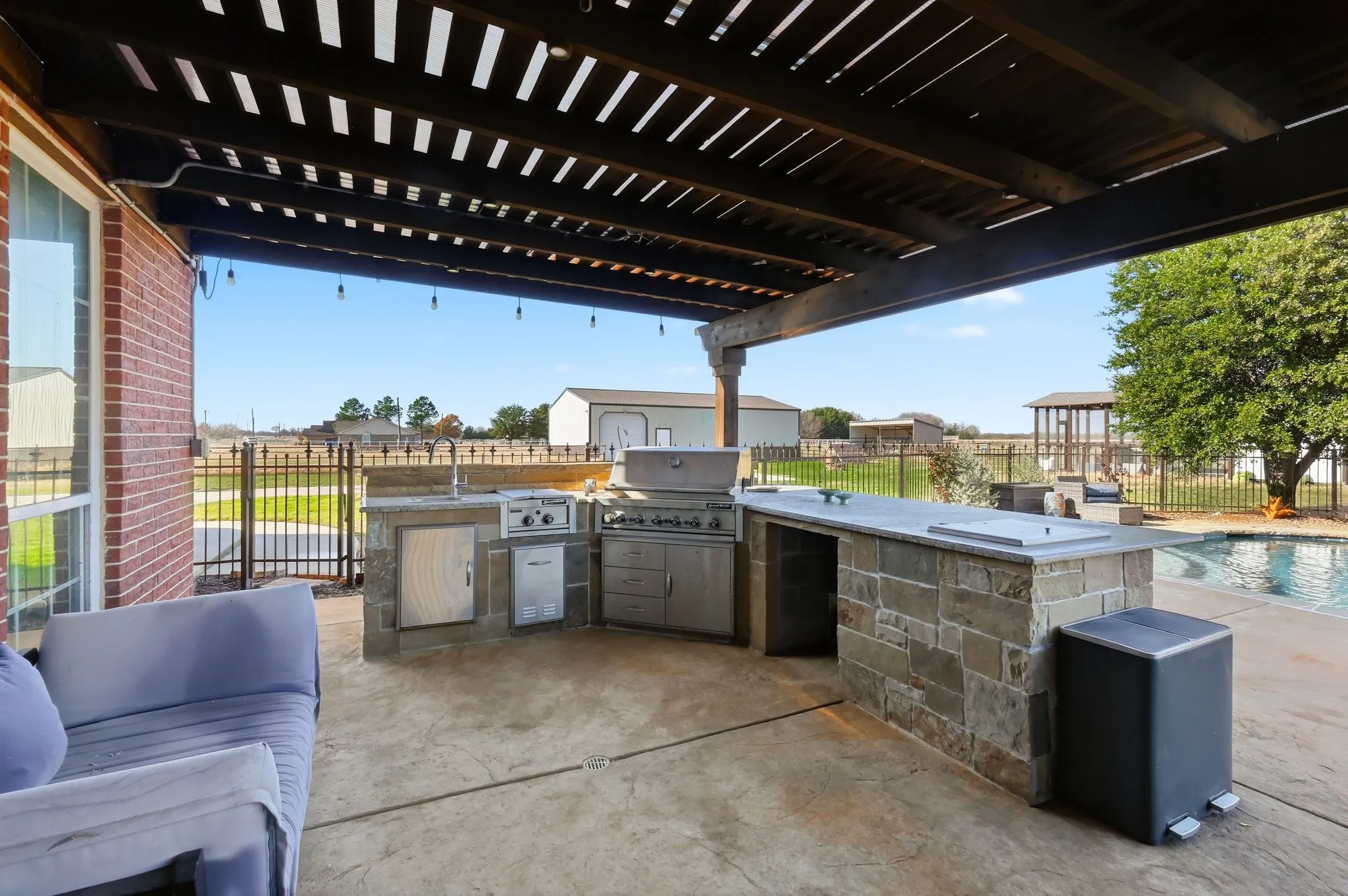 Single Family Residence For Sale in Wise County , 102 Van Meter Drive, Aurora, Texas 76078, 4 Bedroom, 3 Bathroom, 3 Garage spaces, 3,768 Sqft, built in 2005, mls#21136698, Real Estate Agent in Aurora, Homes For Sale in Wise county, Homes For Sale in Aurora, Realtor in Aurora Texas, Real Estate Brokerage Independent Realty Texas, Luminita Cordes Realtor