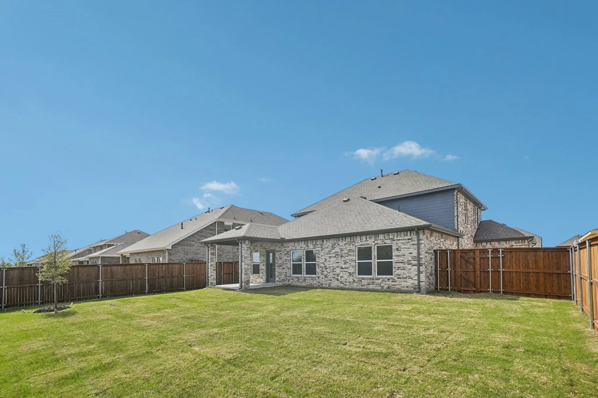 Single Family Residence For Sale in Kaufman County , 733 Vineyard Way, Forney, Texas 75126, 4 Bedroom, 3 Bathroom, 3 Garage spaces, 2,730 Sqft, built in 2025, New Construction - Incomplete, mls#21136715, Real Estate Agent in Forney, Homes For Sale in Kaufman county, Homes For Sale in Forney, Realtor in Forney Texas, Real Estate Brokerage Independent Realty Texas, Luminita Cordes Realtor