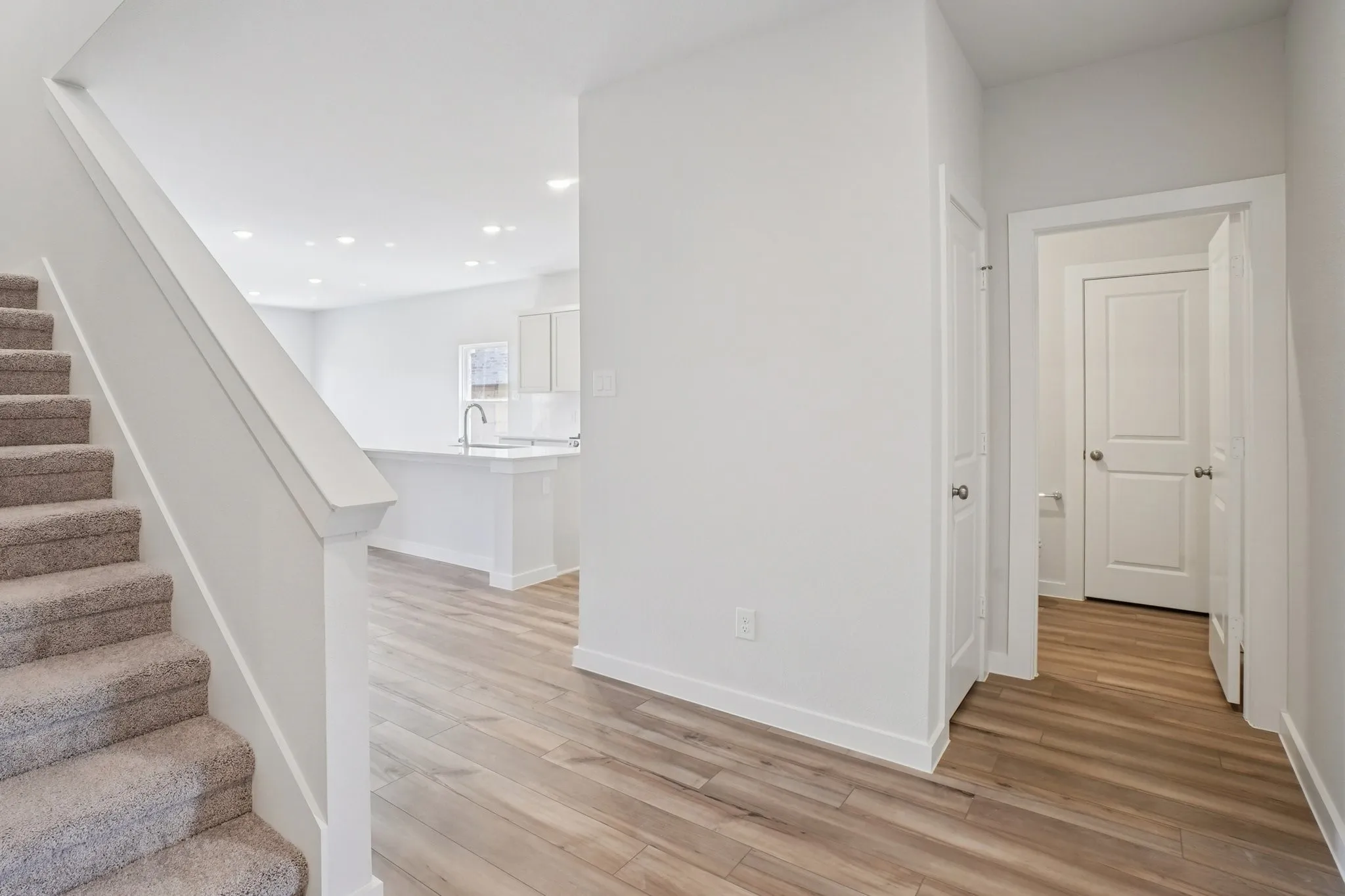 Single Family Residence For Sale in Kaufman County , 733 Vineyard Way, Forney, Texas 75126, 4 Bedroom, 3 Bathroom, 3 Garage spaces, 2,730 Sqft, built in 2025, New Construction - Incomplete, mls#21136715, Real Estate Agent in Forney, Homes For Sale in Kaufman county, Homes For Sale in Forney, Realtor in Forney Texas, Real Estate Brokerage Independent Realty Texas, Luminita Cordes Realtor