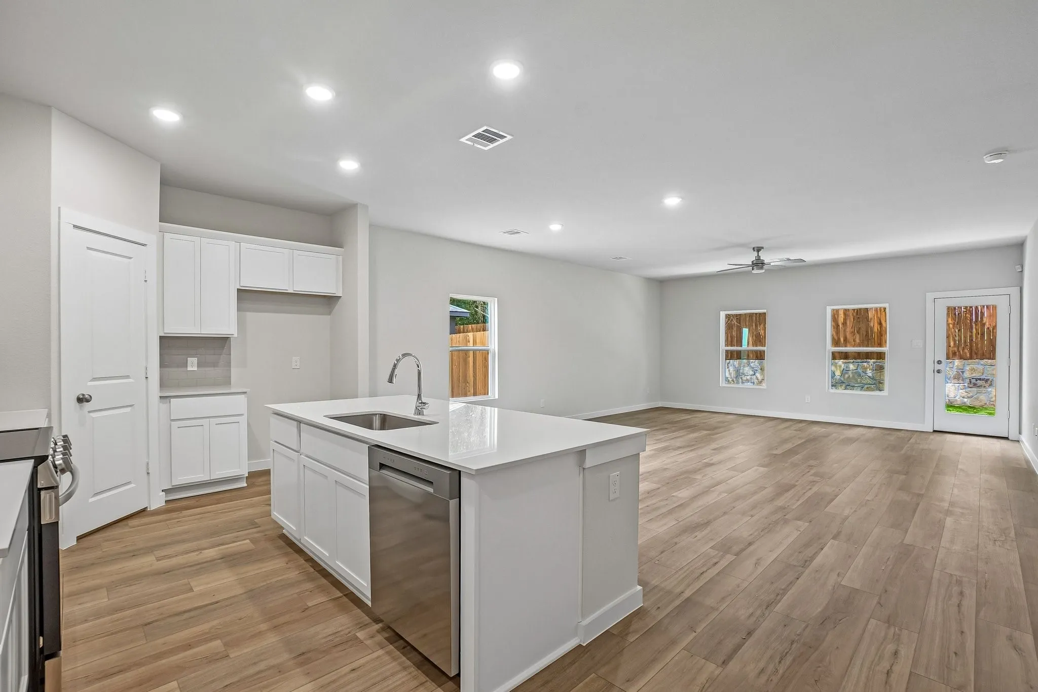 Single Family Residence For Sale in Parker County , 369 Declan Street, Springtown, Texas 76082, 4 Bedroom, 2 Bathroom, 2 Garage spaces, 2,013 Sqft, built in 2025, New Construction - Incomplete, mls#21136768, Real Estate Agent in Springtown, Homes For Sale in Parker county, Homes For Sale in Springtown, Realtor in Springtown Texas, Real Estate Brokerage Independent Realty Texas, Luminita Cordes Realtor