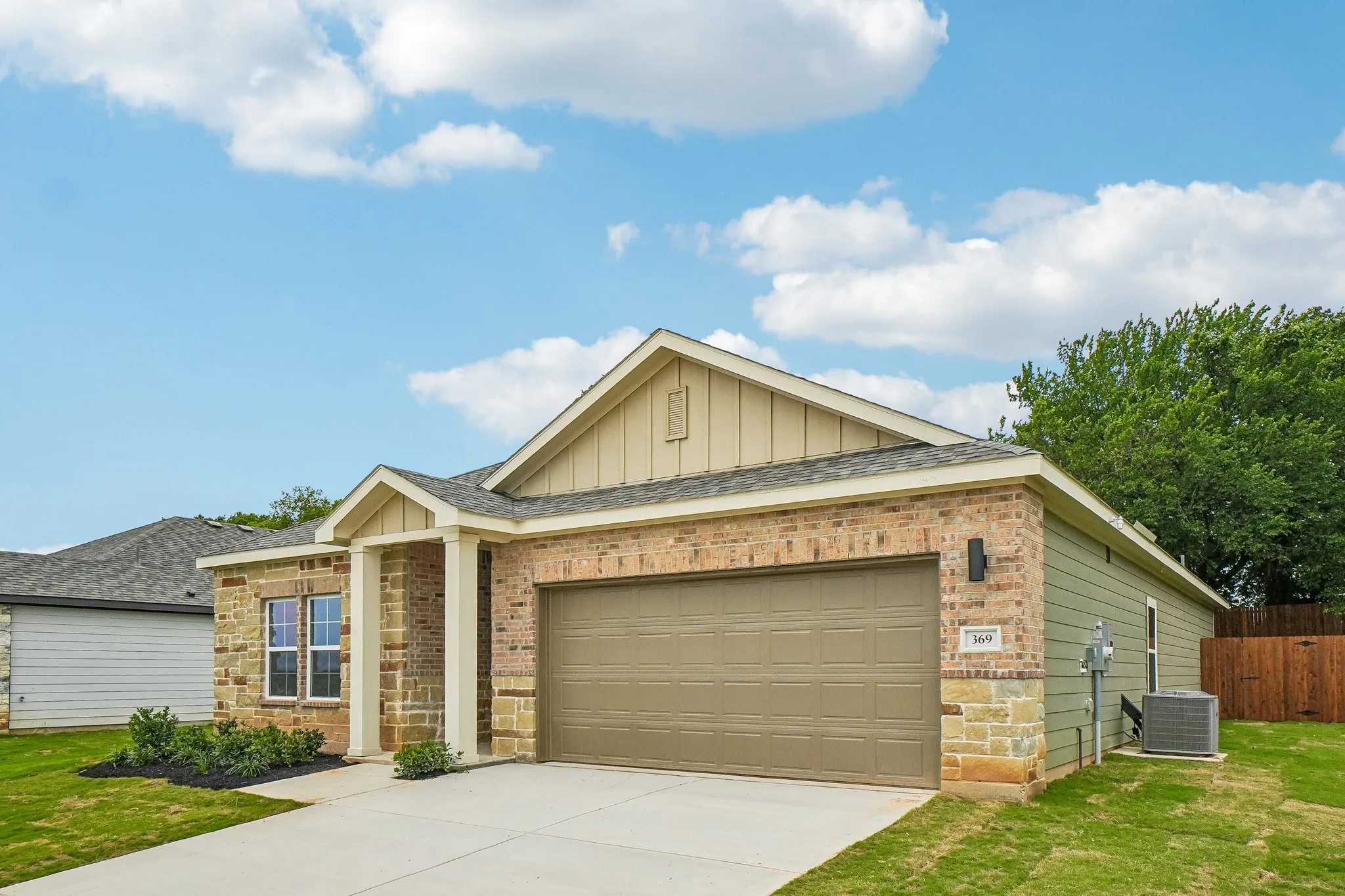 Single Family Residence For Sale in Parker County , 369 Declan Street, Springtown, Texas 76082, 4 Bedroom, 2 Bathroom, 2 Garage spaces, 2,013 Sqft, built in 2025, New Construction - Incomplete, mls#21136768, Real Estate Agent in Springtown, Homes For Sale in Parker county, Homes For Sale in Springtown, Realtor in Springtown Texas, Real Estate Brokerage Independent Realty Texas, Luminita Cordes Realtor