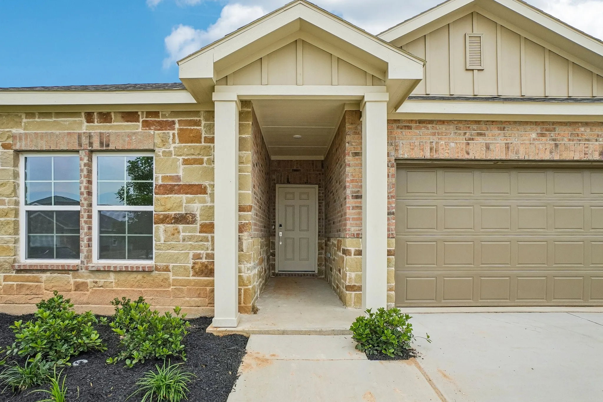 Single Family Residence For Sale in Parker County , 369 Declan Street, Springtown, Texas 76082, 4 Bedroom, 2 Bathroom, 2 Garage spaces, 2,013 Sqft, built in 2025, New Construction - Incomplete, mls#21136768, Real Estate Agent in Springtown, Homes For Sale in Parker county, Homes For Sale in Springtown, Realtor in Springtown Texas, Real Estate Brokerage Independent Realty Texas, Luminita Cordes Realtor