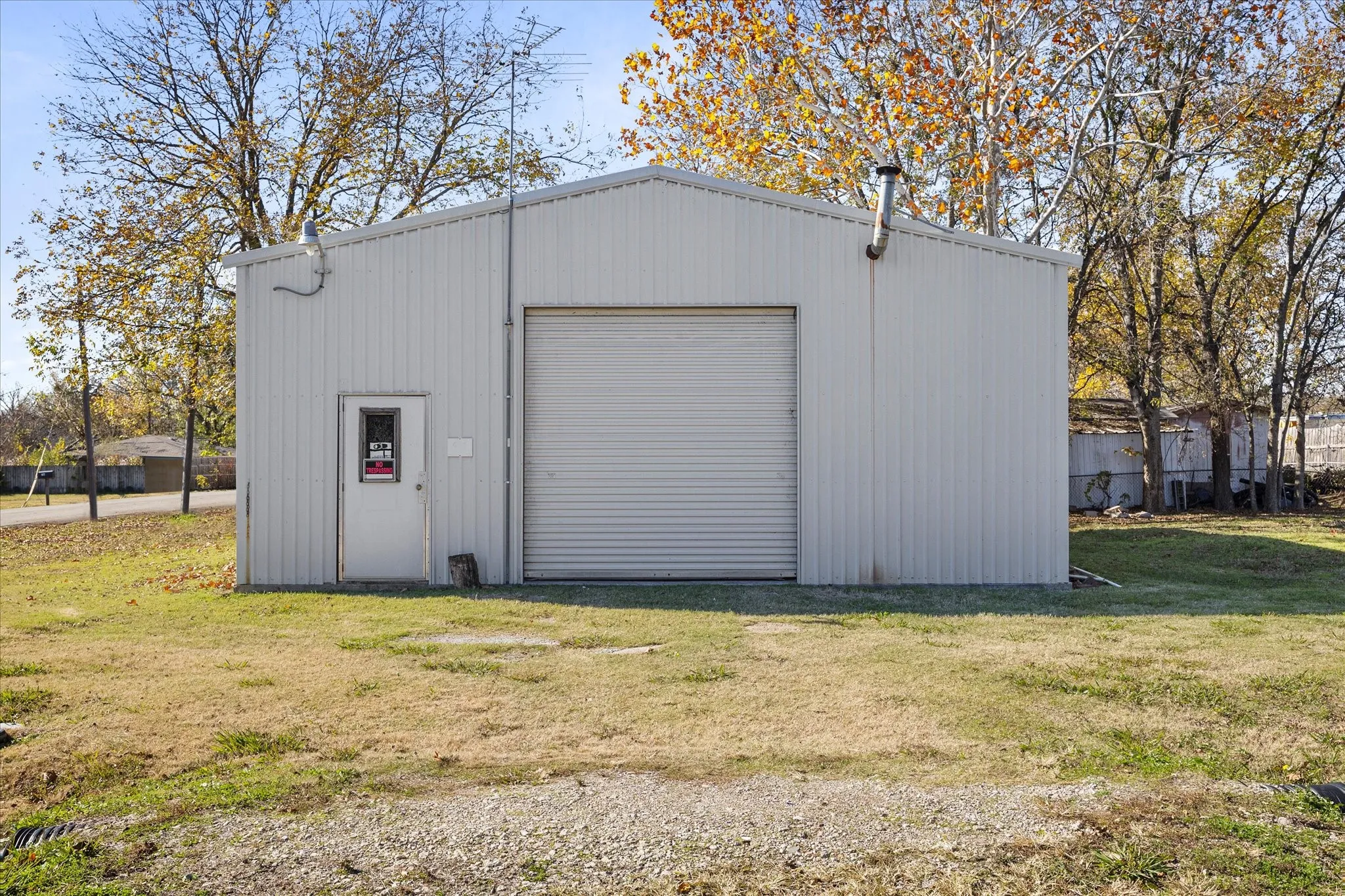 Improved Land For Sale in Kaufman County , 715 E 10TH Street, Kemp, Texas 75143, 0, 0, Garage spaces, 0 Sqft, built in 2003, mls#21136837, Real Estate Agent in Kemp, Homes For Sale in Kaufman county, Homes For Sale in Kemp, Realtor in Kemp Texas, Real Estate Brokerage Independent Realty Texas, Luminita Cordes Realtor