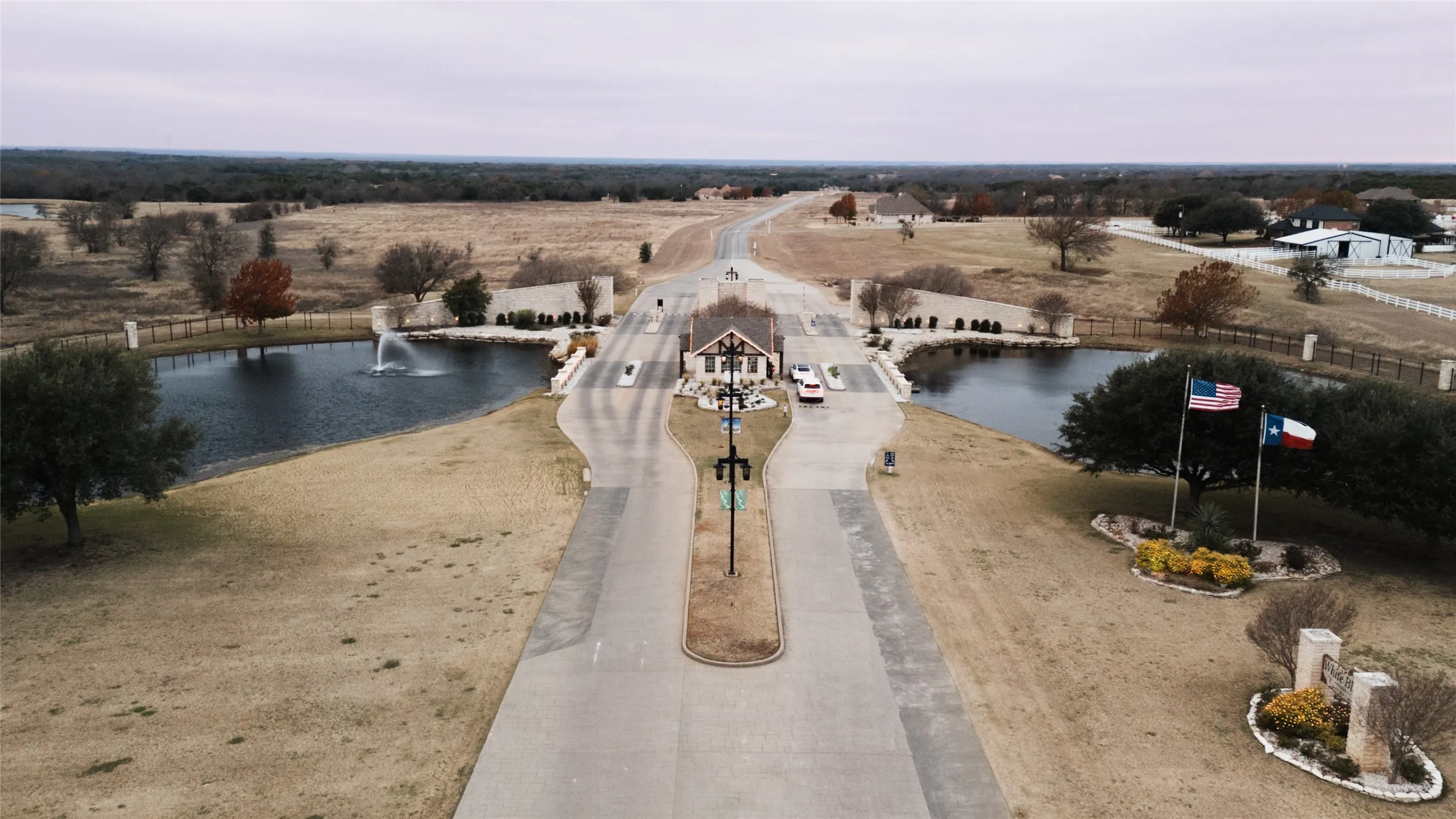 Unimproved Land For Sale in Hill County , 25064 Woodmont Drive, Whitney, Texas 76692, 0, 0, Garage spaces, 0 Sqft, built in 0, mls#21136455, Real Estate Agent in Whitney, Homes For Sale in Hill county, Homes For Sale in Whitney, Realtor in Whitney Texas, Real Estate Brokerage Independent Realty Texas, Luminita Cordes Realtor