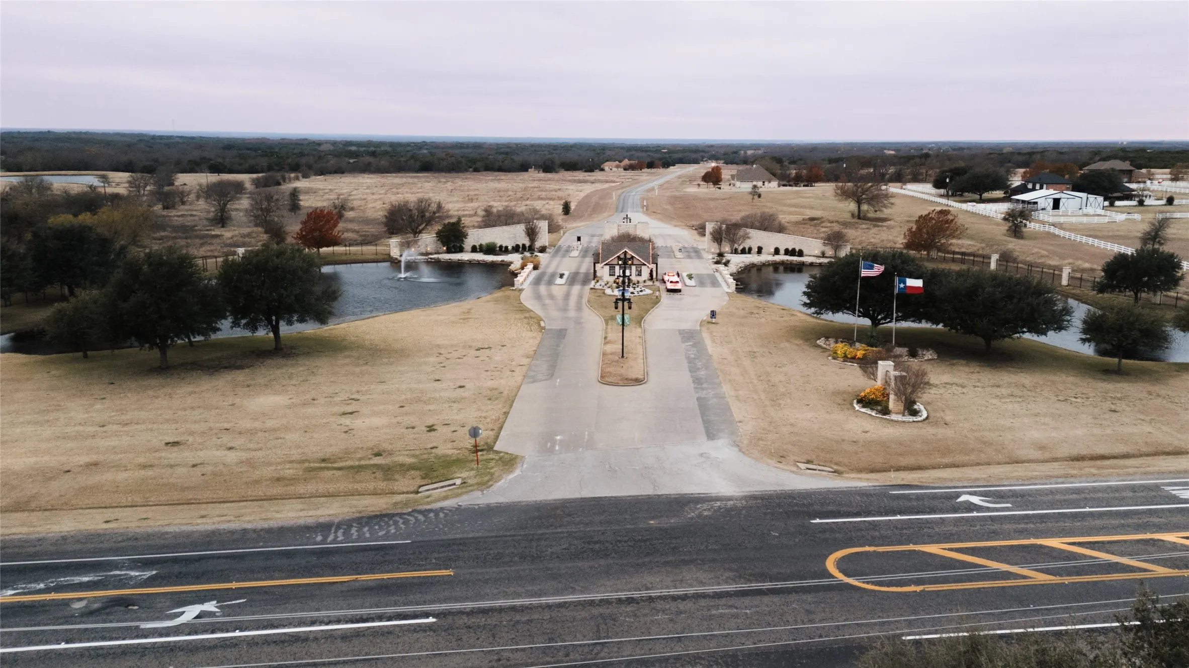 Unimproved Land For Sale in Hill County , 25064 Woodmont Drive, Whitney, Texas 76692, 0, 0, Garage spaces, 0 Sqft, built in 0, mls#21136455, Real Estate Agent in Whitney, Homes For Sale in Hill county, Homes For Sale in Whitney, Realtor in Whitney Texas, Real Estate Brokerage Independent Realty Texas, Luminita Cordes Realtor