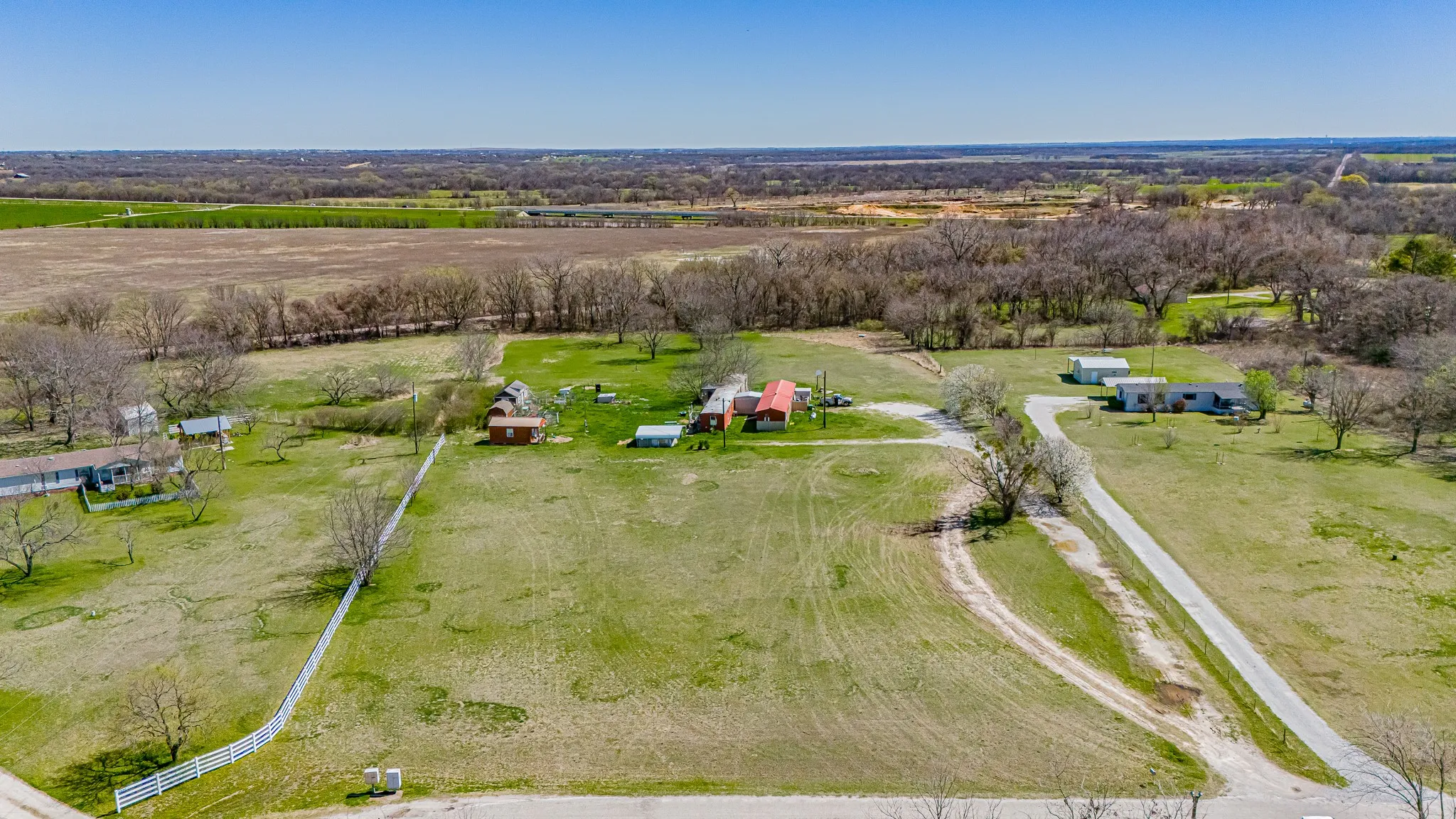 Mobile Home For Sale in Wise County , 528 Stonegate Drive, Paradise, Texas 76073, 3 Bedroom, 1 Bathroom, Garage spaces, 2,488 Sqft, built in 1983, mls#21137068, Real Estate Agent in Paradise, Homes For Sale in Wise county, Homes For Sale in Paradise, Realtor in Paradise Texas, Real Estate Brokerage Independent Realty Texas, Luminita Cordes Realtor