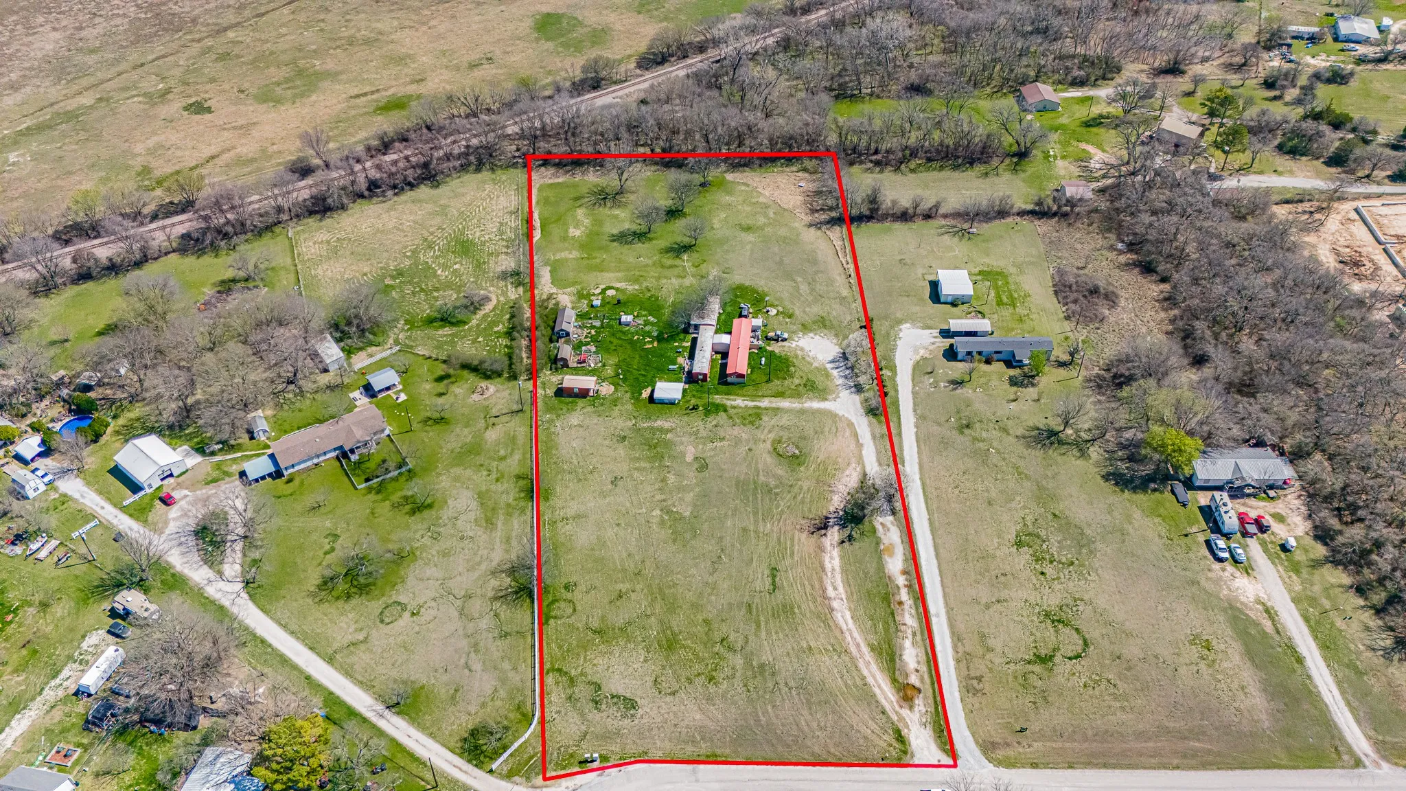 Mobile Home For Sale in Wise County , 528 Stonegate Drive, Paradise, Texas 76073, 3 Bedroom, 1 Bathroom, Garage spaces, 2,488 Sqft, built in 1983, mls#21137068, Real Estate Agent in Paradise, Homes For Sale in Wise county, Homes For Sale in Paradise, Realtor in Paradise Texas, Real Estate Brokerage Independent Realty Texas, Luminita Cordes Realtor