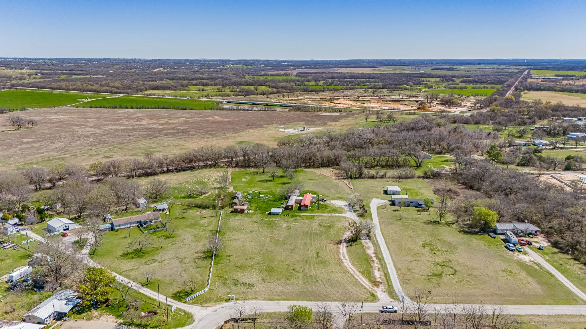 Mobile Home For Sale in Wise County , 528 Stonegate Drive, Paradise, Texas 76073, 3 Bedroom, 1 Bathroom, Garage spaces, 2,488 Sqft, built in 1983, mls#21137068, Real Estate Agent in Paradise, Homes For Sale in Wise county, Homes For Sale in Paradise, Realtor in Paradise Texas, Real Estate Brokerage Independent Realty Texas, Luminita Cordes Realtor