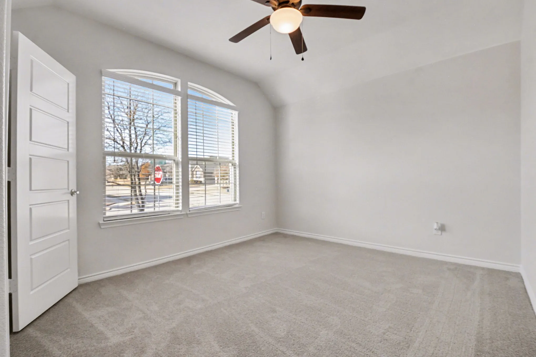 Single Family Residence For Sale in Denton County , 3616 Sabine Drive, Little Elm, Texas 75068, 4 Bedroom, 2 Bathroom, 2 Garage spaces, 2,033 Sqft, built in 2019, mls#21136760, Real Estate Agent in Little Elm, Homes For Sale in Denton county, Homes For Sale in Little Elm, Realtor in Little Elm Texas, Real Estate Brokerage Independent Realty Texas, Luminita Cordes Realtor