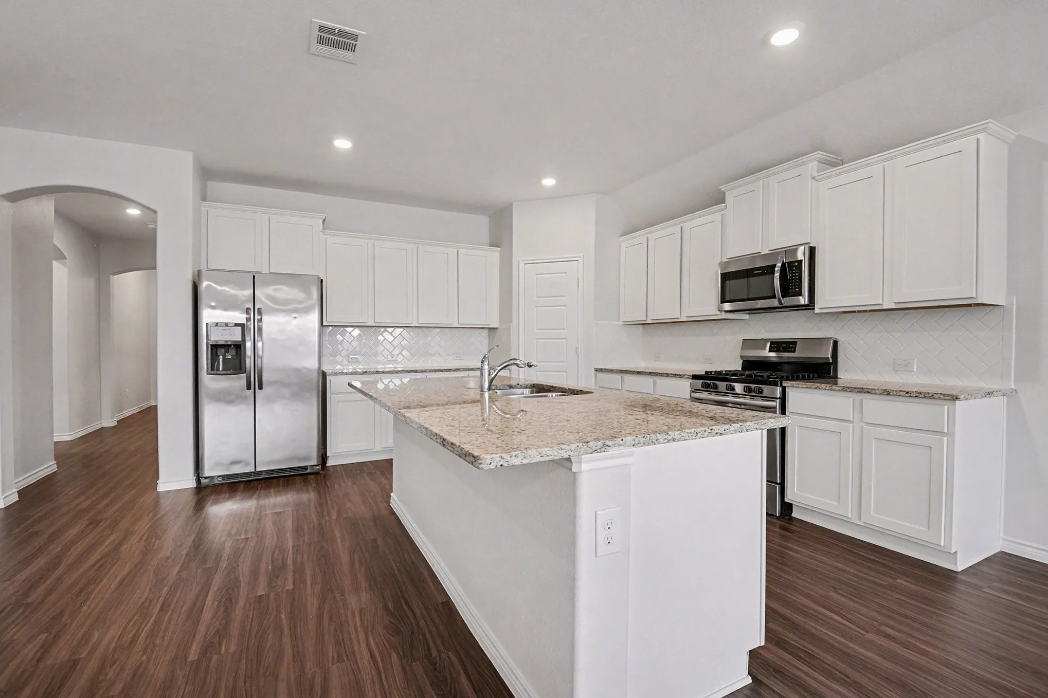 Single Family Residence For Sale in Denton County , 3616 Sabine Drive, Little Elm, Texas 75068, 4 Bedroom, 2 Bathroom, 2 Garage spaces, 2,033 Sqft, built in 2019, mls#21136760, Real Estate Agent in Little Elm, Homes For Sale in Denton county, Homes For Sale in Little Elm, Realtor in Little Elm Texas, Real Estate Brokerage Independent Realty Texas, Luminita Cordes Realtor