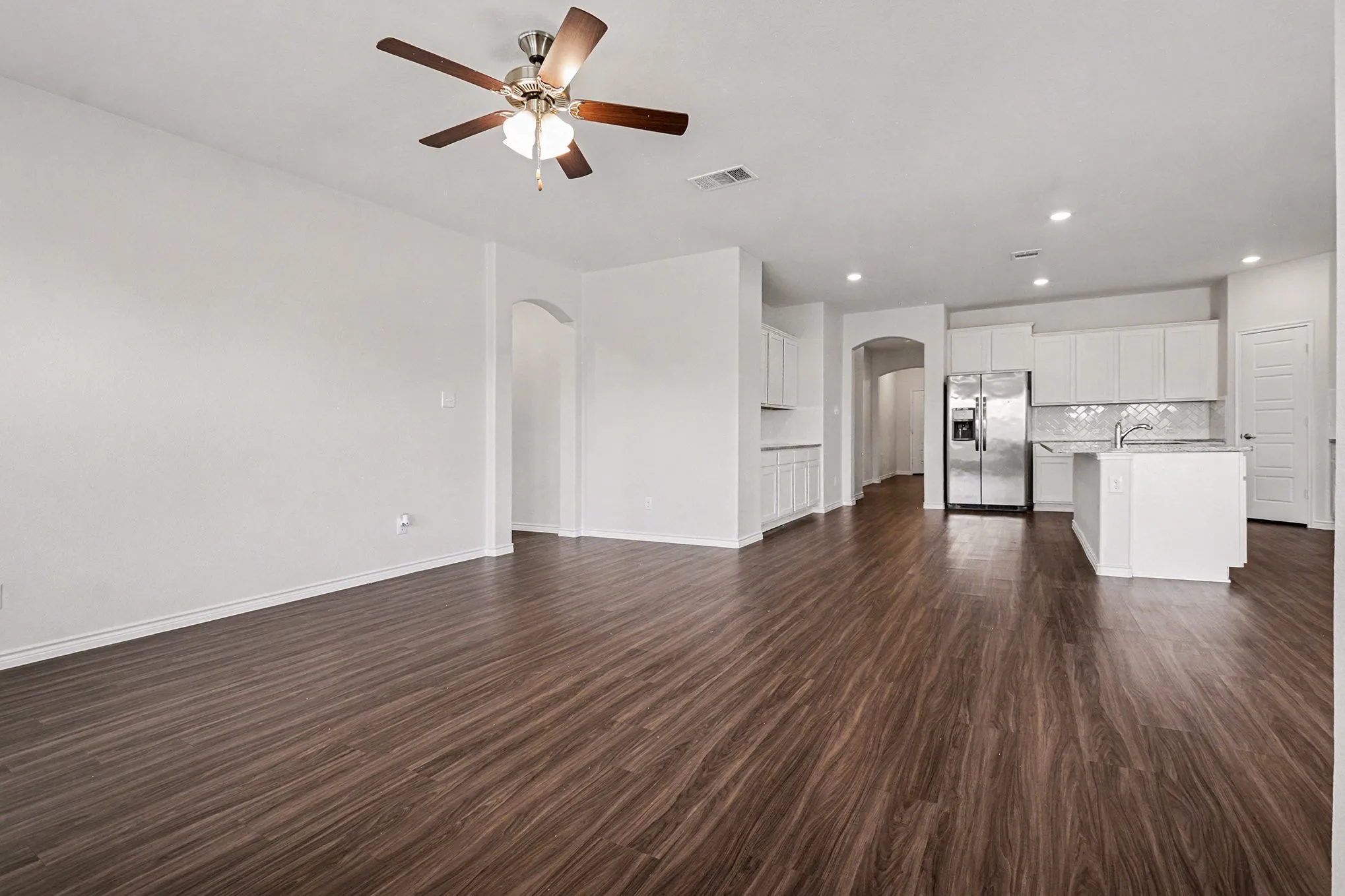 Single Family Residence For Sale in Denton County , 3616 Sabine Drive, Little Elm, Texas 75068, 4 Bedroom, 2 Bathroom, 2 Garage spaces, 2,033 Sqft, built in 2019, mls#21136760, Real Estate Agent in Little Elm, Homes For Sale in Denton county, Homes For Sale in Little Elm, Realtor in Little Elm Texas, Real Estate Brokerage Independent Realty Texas, Luminita Cordes Realtor