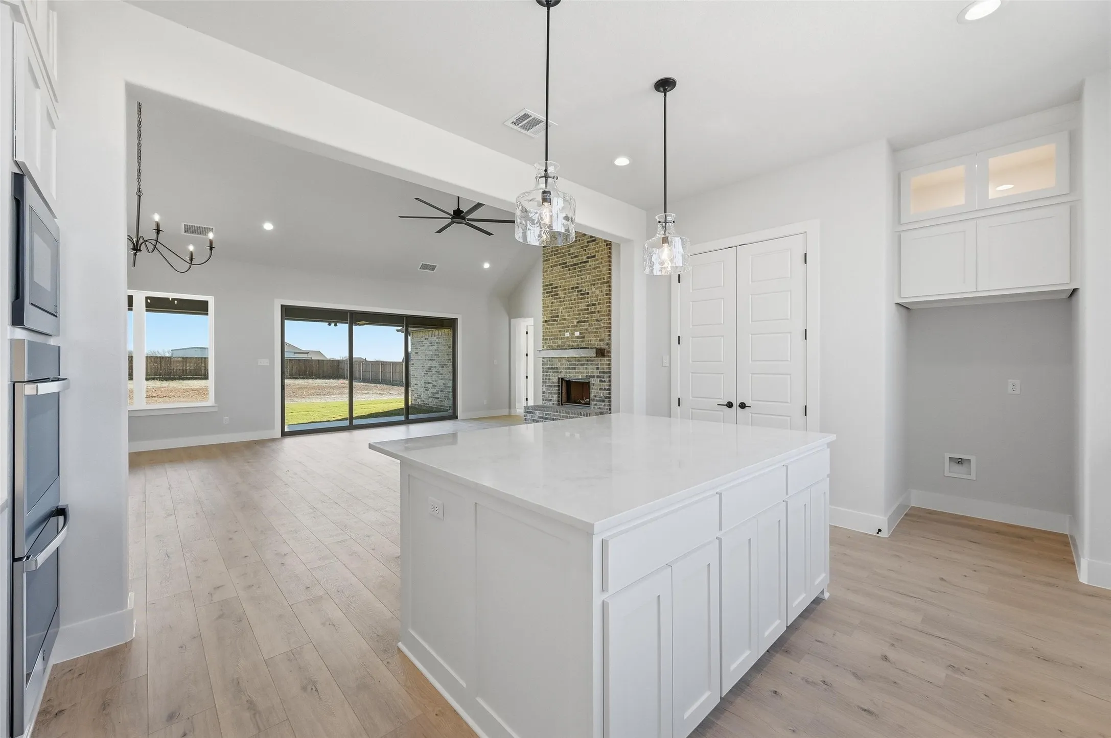 Single Family Residence For Sale in Johnson County , 12984 Little Wolf, Godley, Texas 76044, 3 Bedroom, 2 Bathroom, 2 Garage spaces, 2,600 Sqft, built in 2025, New Construction - Incomplete, mls#21137102, Real Estate Agent in Godley, Homes For Sale in Johnson county, Homes For Sale in Godley, Realtor in Godley Texas, Real Estate Brokerage Independent Realty Texas, Luminita Cordes Realtor