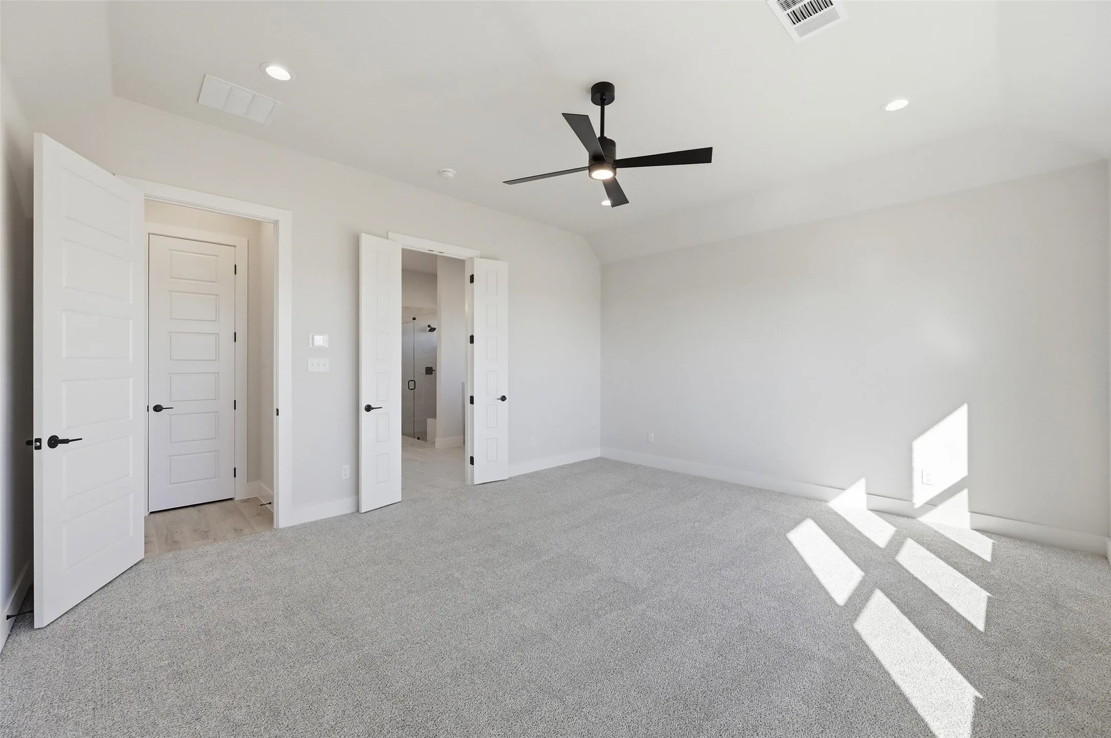 Single Family Residence For Sale in Johnson County , 12984 Little Wolf, Godley, Texas 76044, 3 Bedroom, 2 Bathroom, 2 Garage spaces, 2,600 Sqft, built in 2025, New Construction - Incomplete, mls#21137102, Real Estate Agent in Godley, Homes For Sale in Johnson county, Homes For Sale in Godley, Realtor in Godley Texas, Real Estate Brokerage Independent Realty Texas, Luminita Cordes Realtor