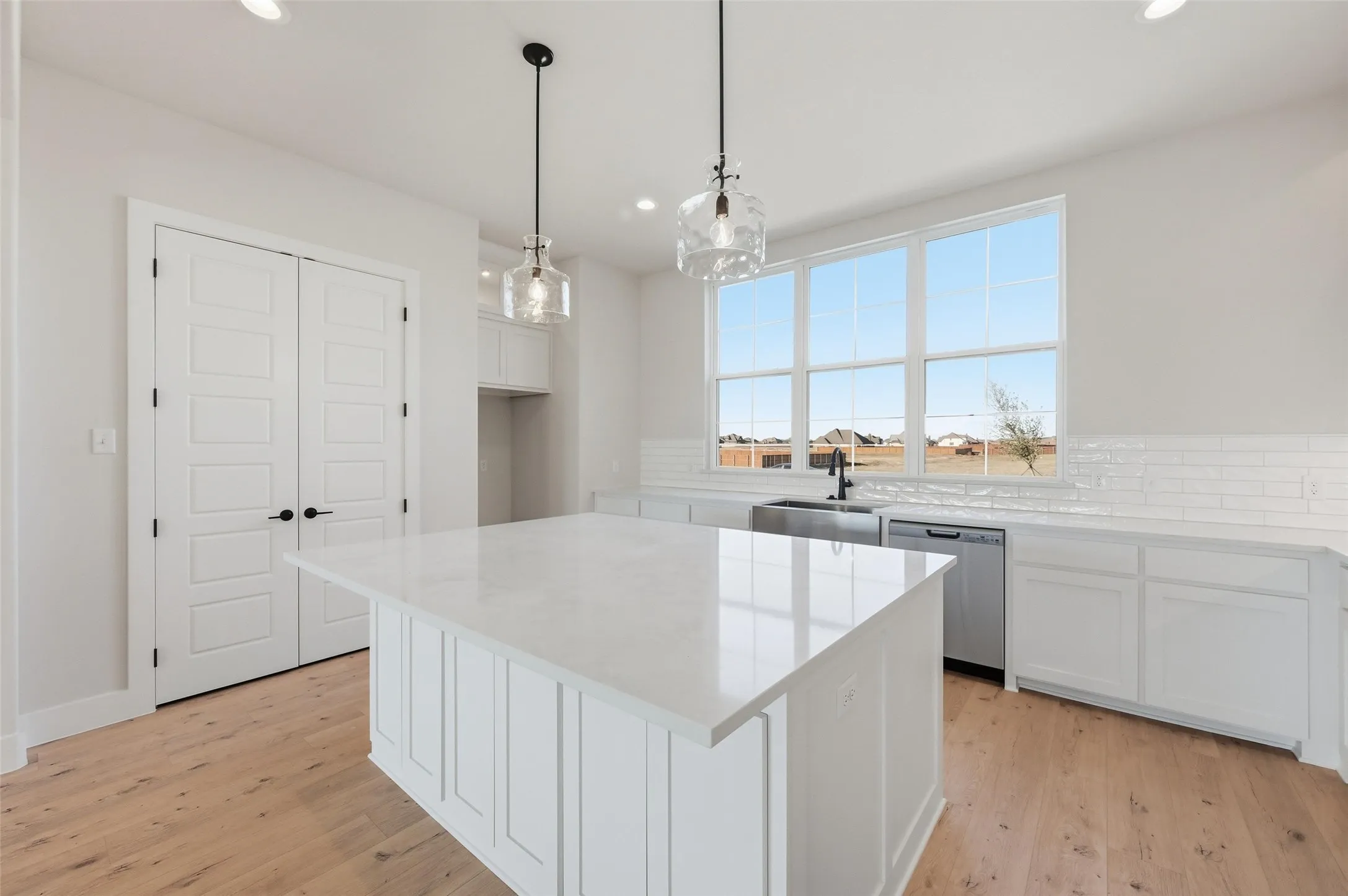 Single Family Residence For Sale in Johnson County , 12984 Little Wolf, Godley, Texas 76044, 3 Bedroom, 2 Bathroom, 2 Garage spaces, 2,600 Sqft, built in 2025, New Construction - Incomplete, mls#21137102, Real Estate Agent in Godley, Homes For Sale in Johnson county, Homes For Sale in Godley, Realtor in Godley Texas, Real Estate Brokerage Independent Realty Texas, Luminita Cordes Realtor