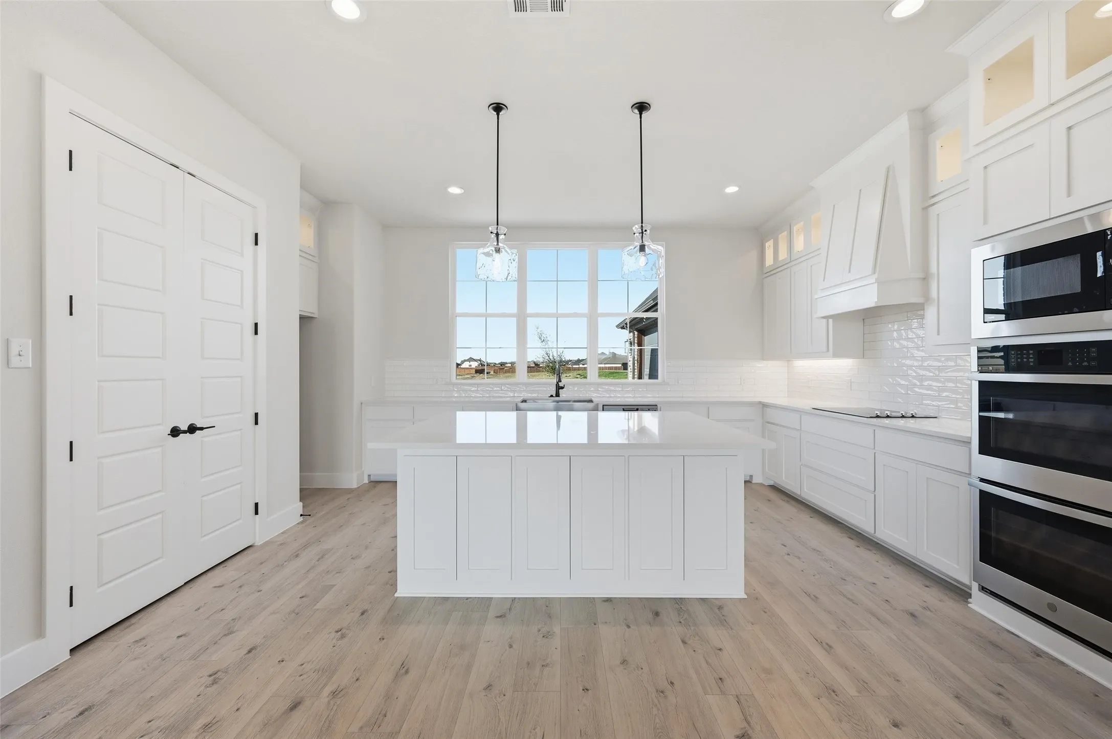 Single Family Residence For Sale in Johnson County , 12984 Little Wolf, Godley, Texas 76044, 3 Bedroom, 2 Bathroom, 2 Garage spaces, 2,600 Sqft, built in 2025, New Construction - Incomplete, mls#21137102, Real Estate Agent in Godley, Homes For Sale in Johnson county, Homes For Sale in Godley, Realtor in Godley Texas, Real Estate Brokerage Independent Realty Texas, Luminita Cordes Realtor